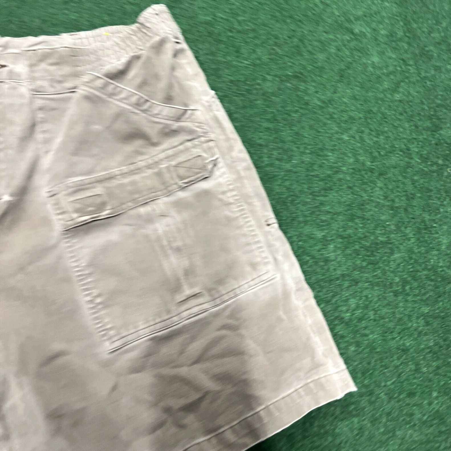 Vintage Cabela's Cargo Shorts Men's 38 Brown Multi-Pocket 100% Cotton 7" Inseam Size US 38 / EU 54 - 3 Thumbnail