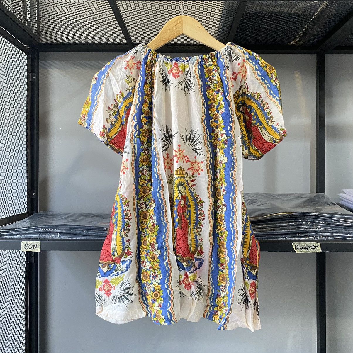 Japanese Brand × Vintage Vintage Mexican Folk Art Virgin Mary Off Shoulder Blouse Size M / US 6-8 / IT 42-44 - 12 Thumbnail