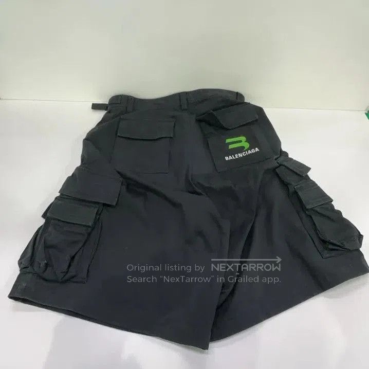 Balenciaga Balenciaga Black Casual Cargo Shorts for Men. Size US 44 / EU 60 - 9 Thumbnail