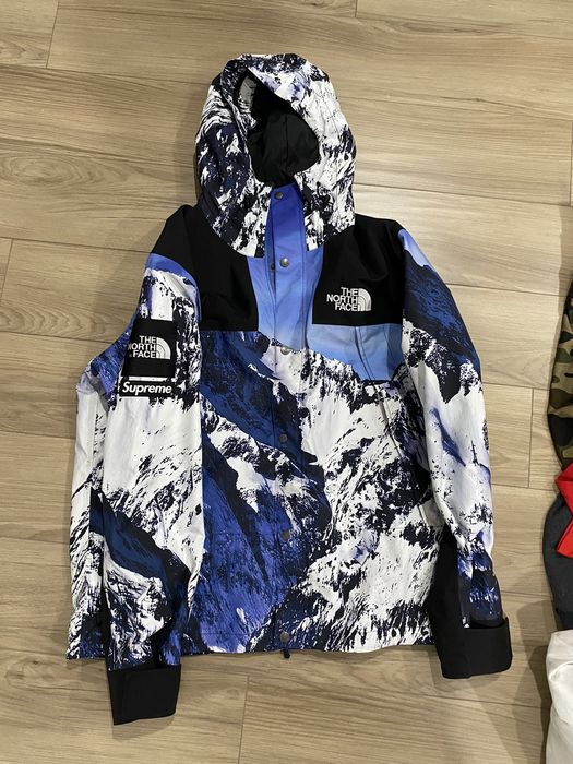 The north face shop x supreme mountain fw17