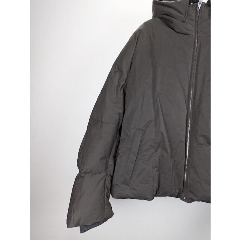 Bottega Veneta o1rshd1 Tech Nylon Puffer Jacket in Black Size US M / EU 48-50 / 2 - 3 Thumbnail