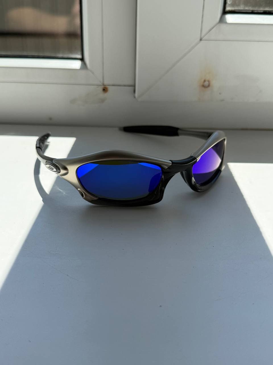 Oakley Romeo 1 X-Metal — Plasma / Blue Iridium Polarized