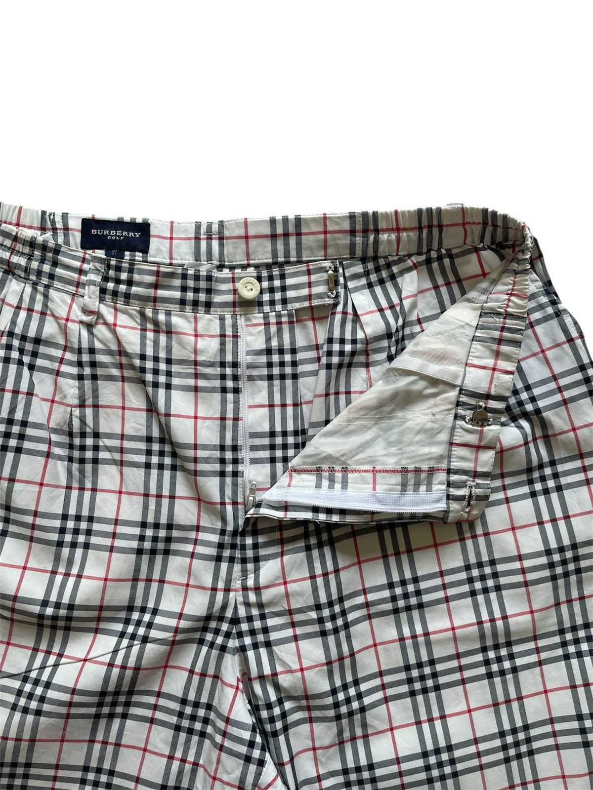 Burberry × Vintage Vintage Burberry Golf Novacheck Shorts Size US 30 / EU 46 - 4 Thumbnail
