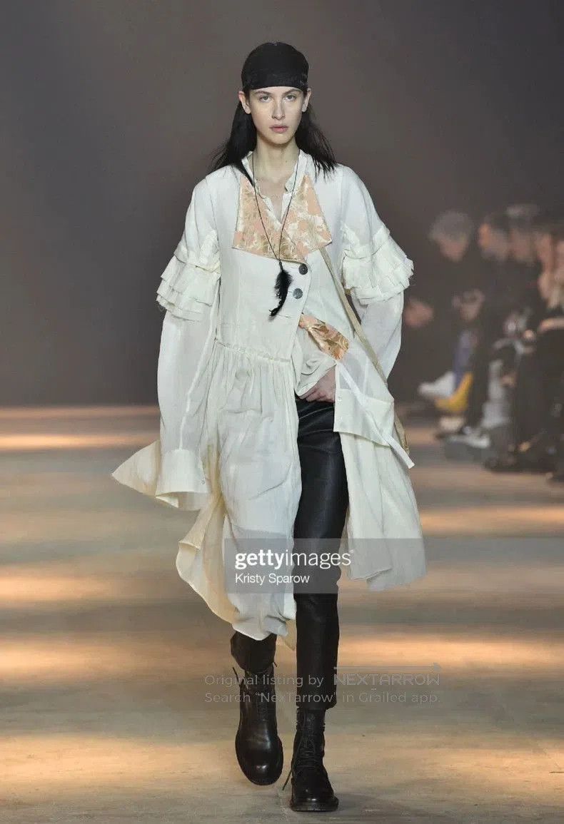Ann Demeulemeester elegant long shirt with ruffled sleeves . Size US M / EU 48-50 / 2 - 9 Thumbnail