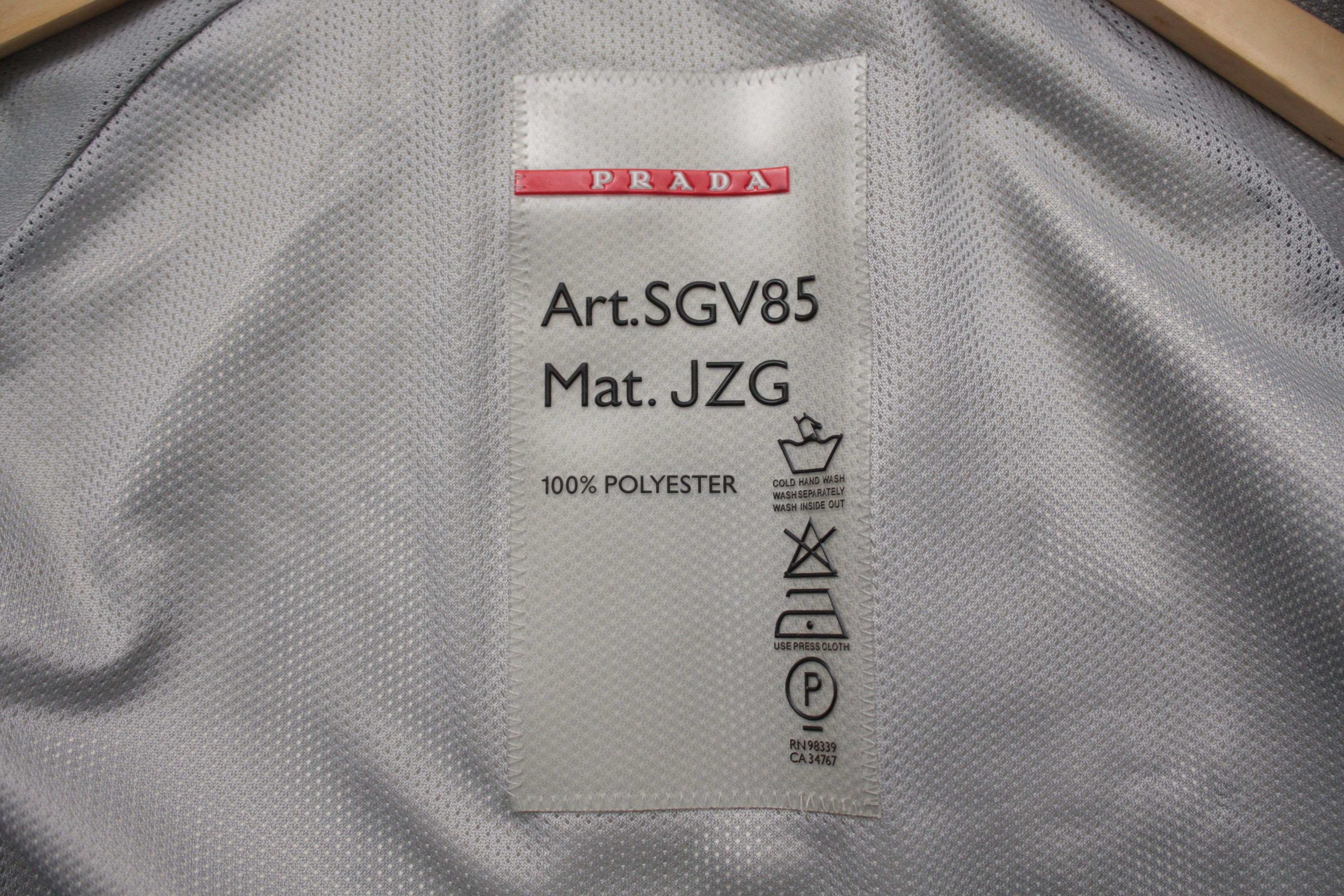 Prada Prada Gore-Tex Beige Jacket Men's 48 Made In Romania Size US M / EU 48-50 / 2 - 5 Thumbnail