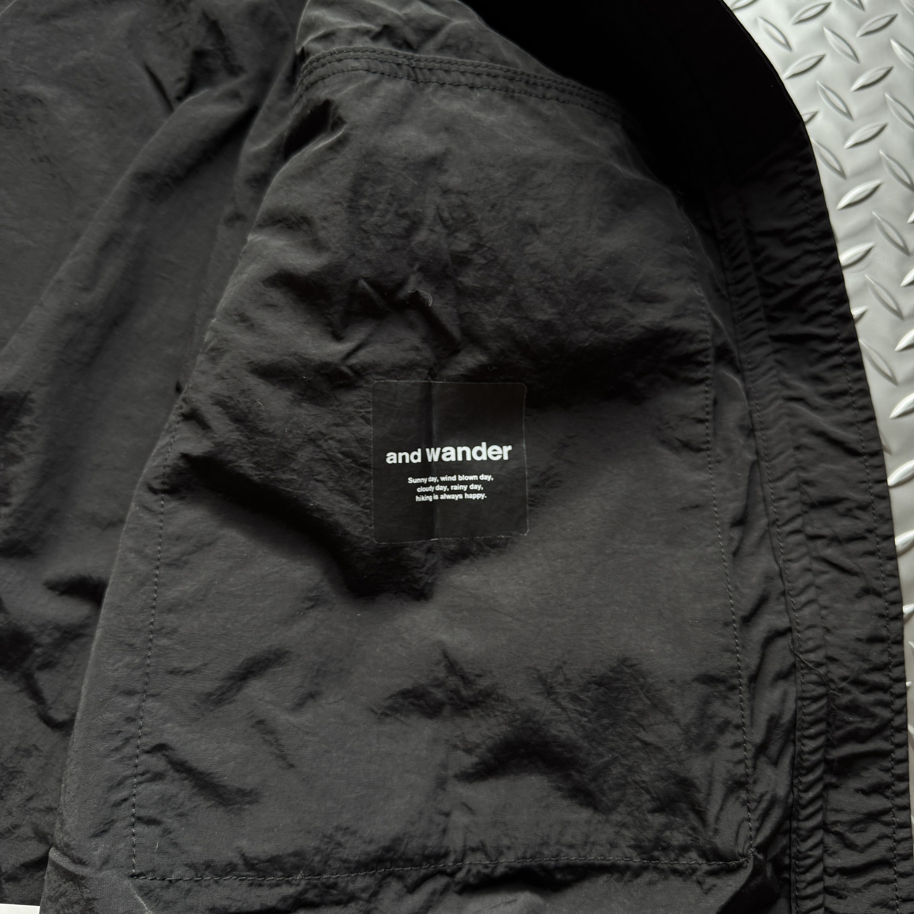 And Wander and wander ROA technical shell jacket Size US L / EU 52-54 / 3 - 5 Thumbnail