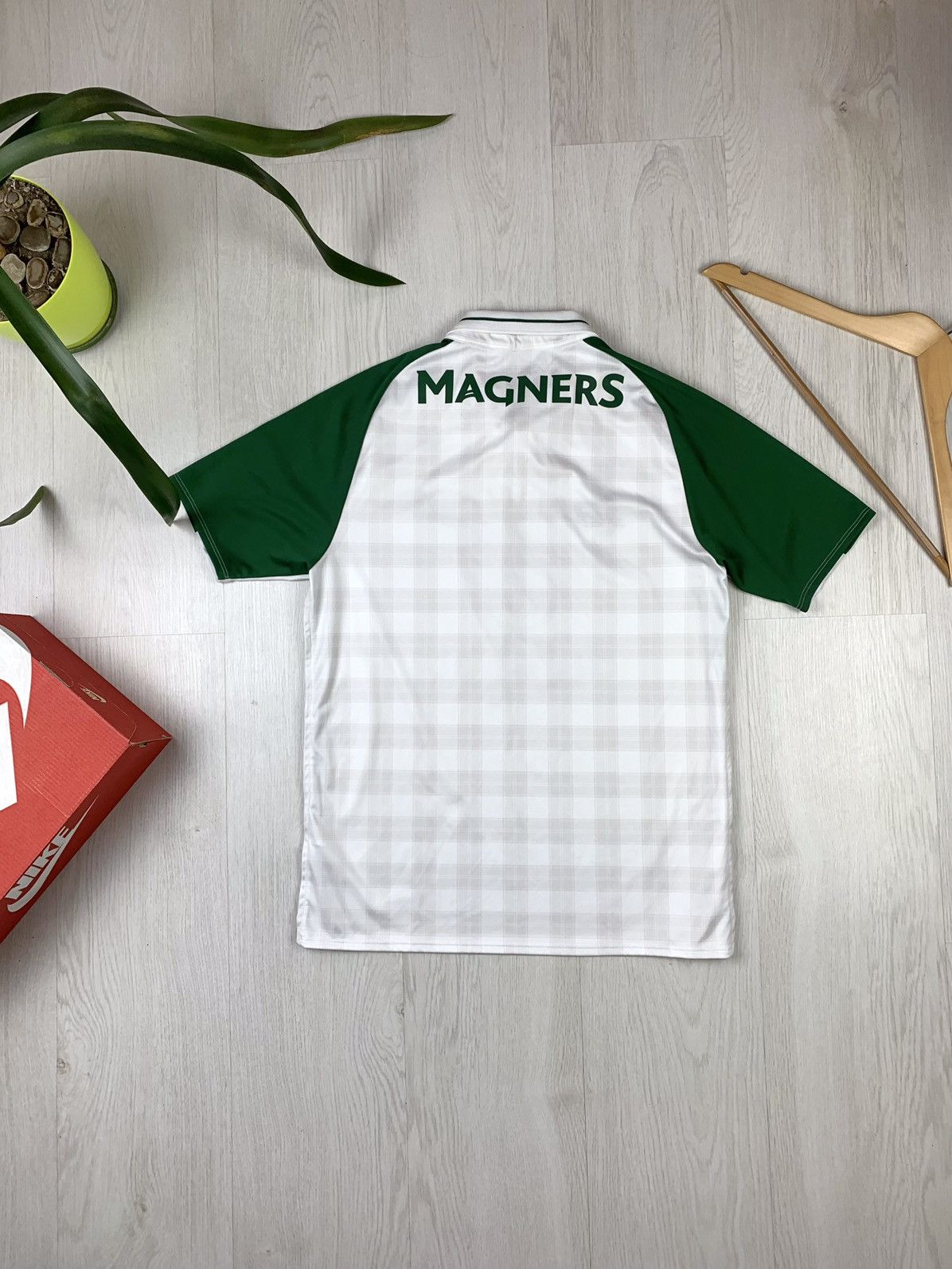 New Balance New Balance Celtic 2018-2019 Away Shirt Soccer Jersey Size S Size US S / EU 44-46 / 1 - 6 Thumbnail