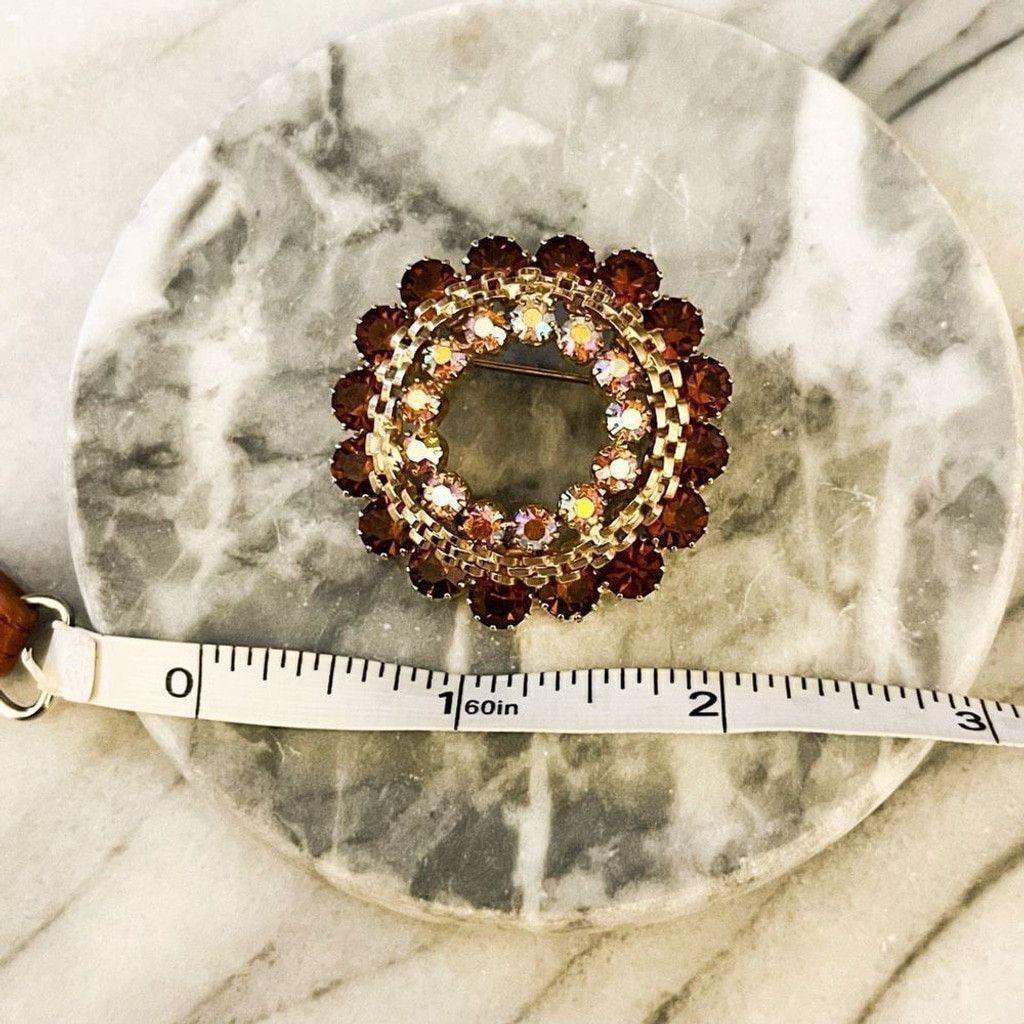 Vintage Vintage Topaz AB Crystal Brooch Pin Round Wreath Size ONE SIZE - 5 Thumbnail