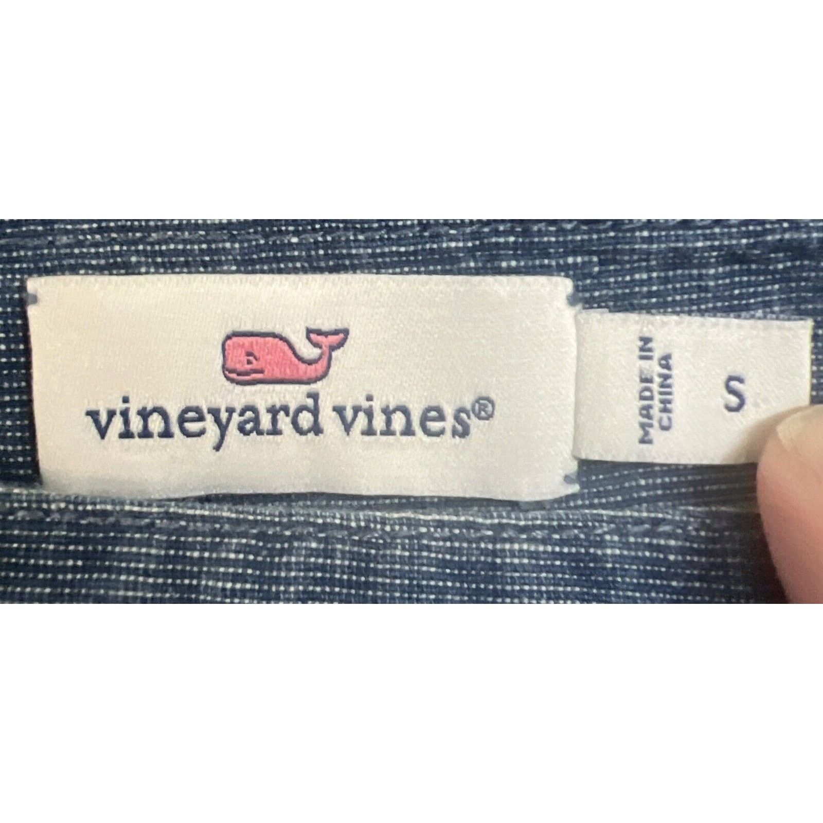 Vineyard Vines Vineyard Vines Denim Color Pullover Top Small Long Sleeve Size S / US 4 / IT 40 - 2 Thumbnail