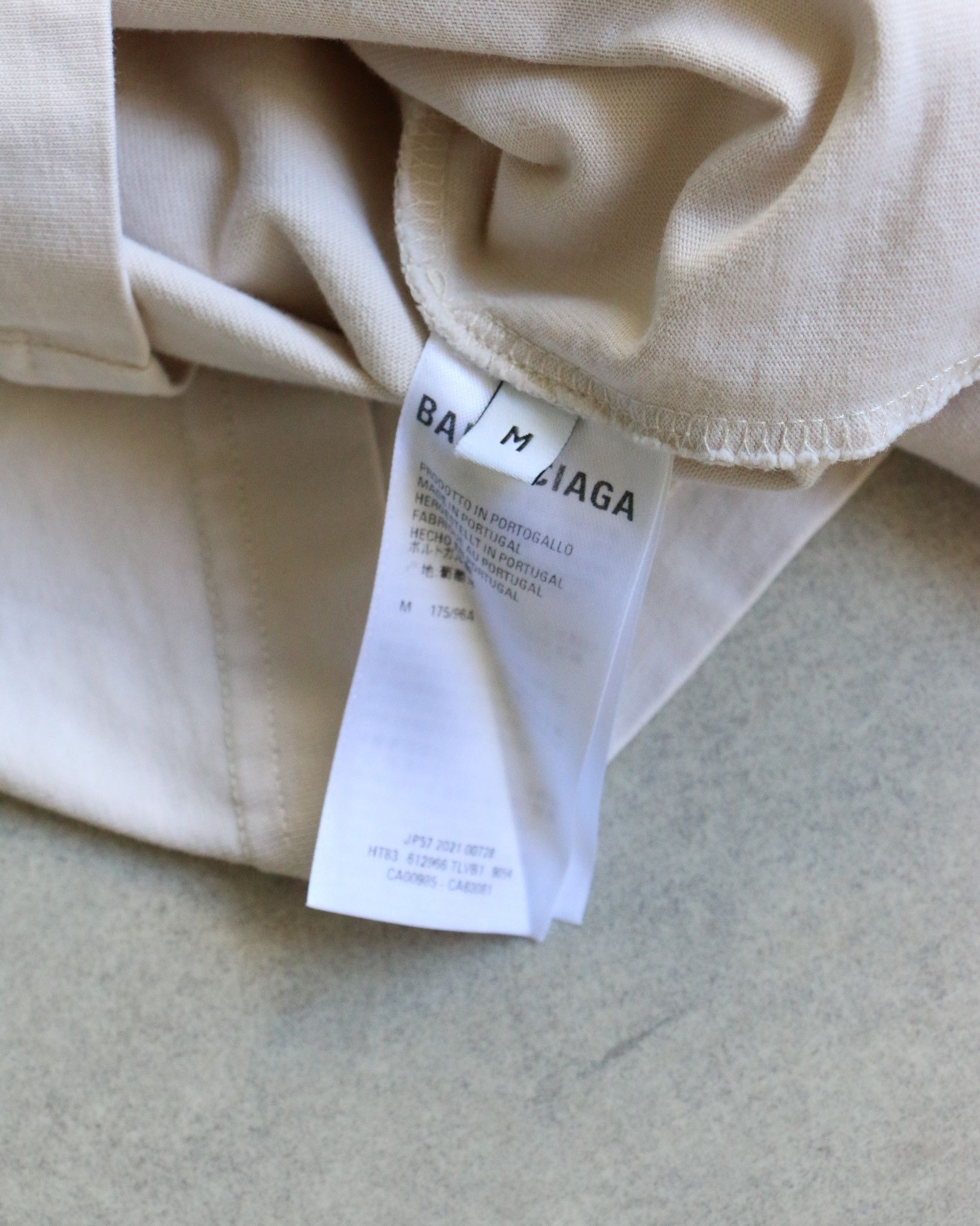 Balenciaga Balenciaga Worldwide Retail Therapy Tee Beige Size US M / EU 48-50 / 2 - 4 Thumbnail