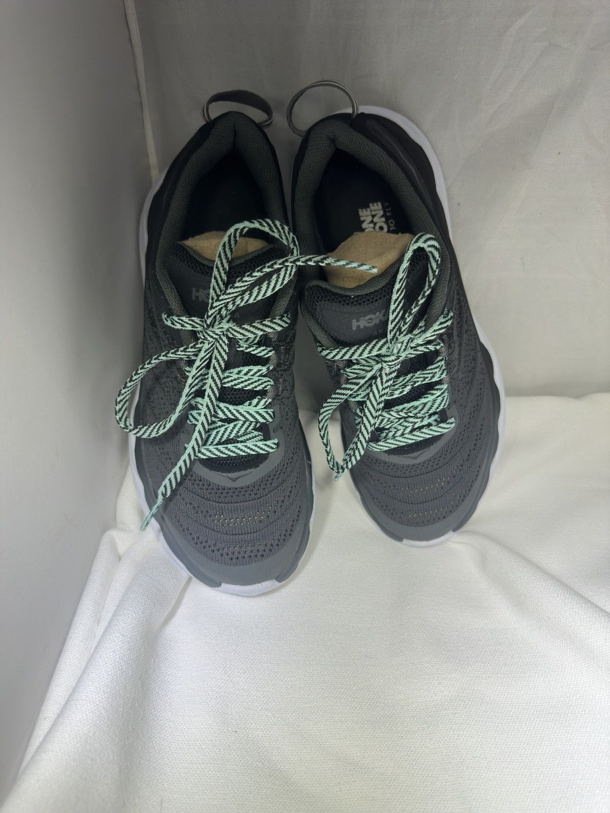 Hoka PreOwned Hoka One One Women's 6D Wide Arahi Black/White Size US 6 / IT 36 - 6 Thumbnail