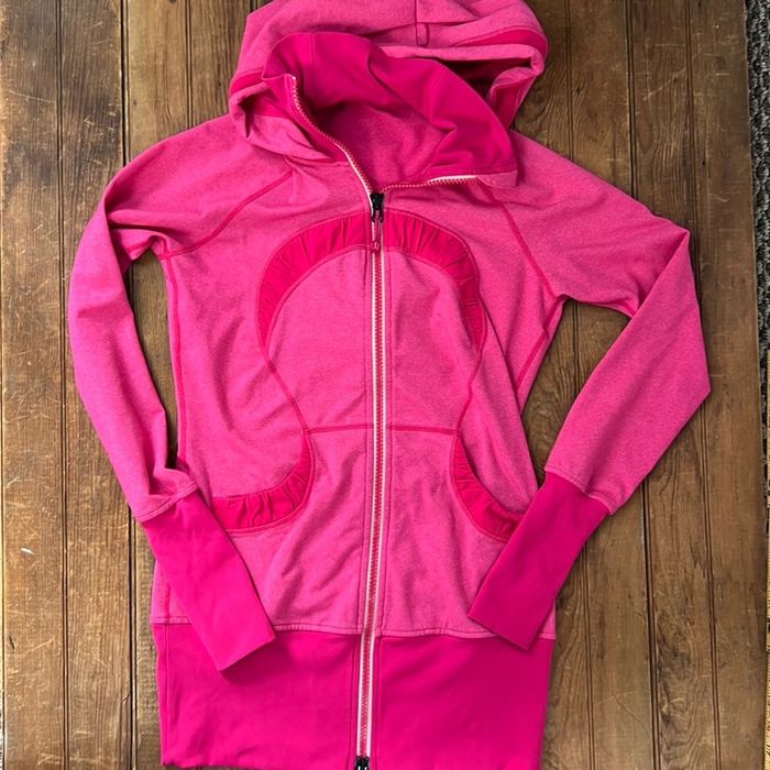 Lululemon Lululemon Athletica pink zip front jacket hooded