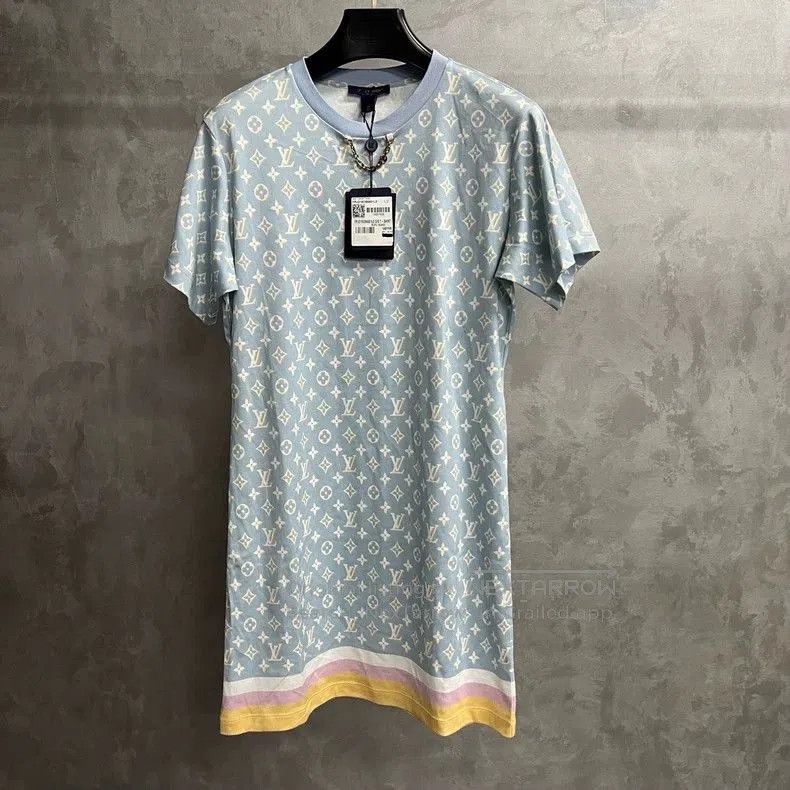 Louis Vuitton Louis Vuitton Blue Monogram Short. Size US L / EU 52-54 / 3 - 1 Thumbnail