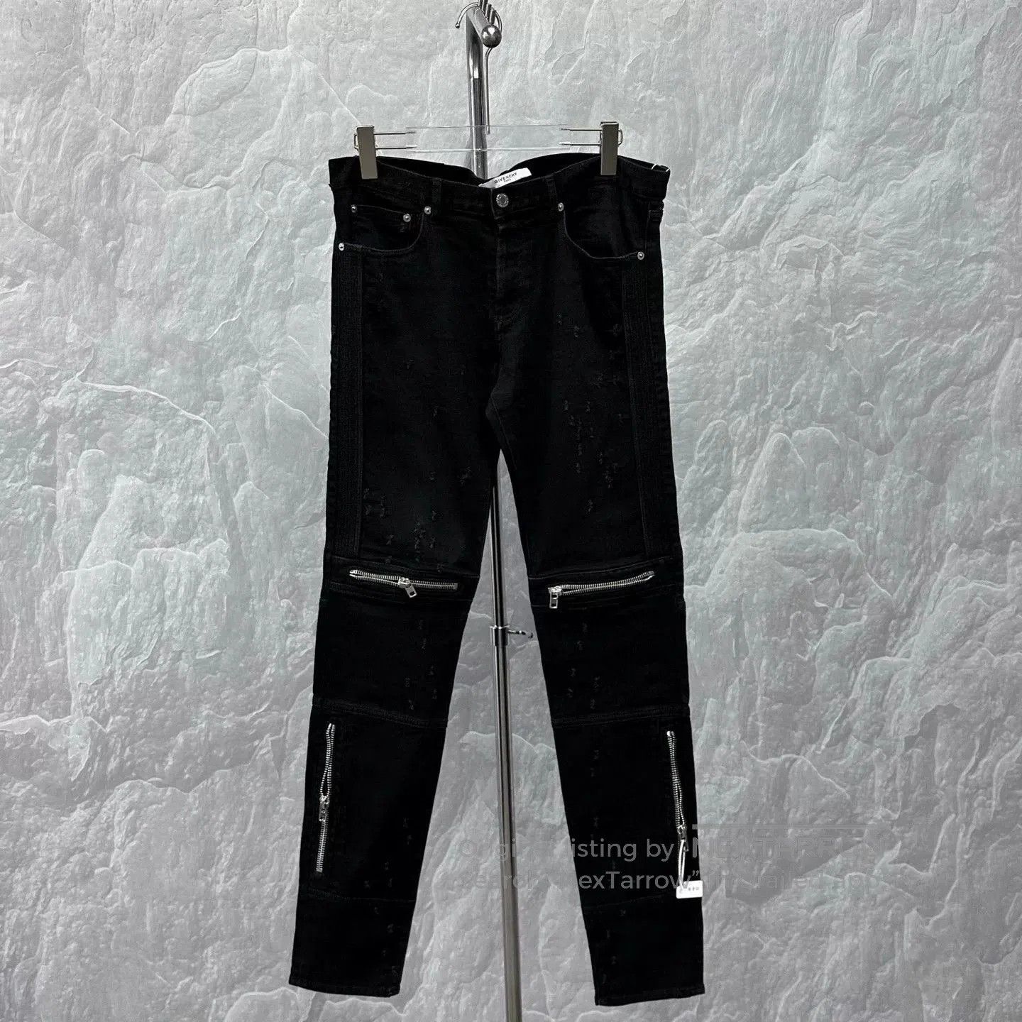 Givenchy Givenchy Distressed Zip Detail Denim Pants. Size US 33 - 1 Thumbnail