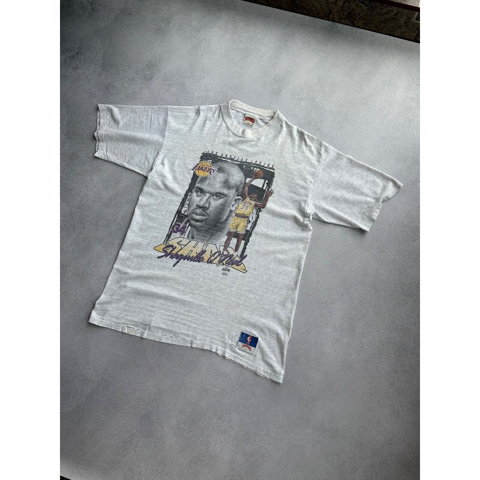 Nutmeg VTG Nutmeg Shaquille O Neal LA Lakers 90s Rare NBA Basketbal Size US XL / EU 56 / 4 - 13 Thumbnail