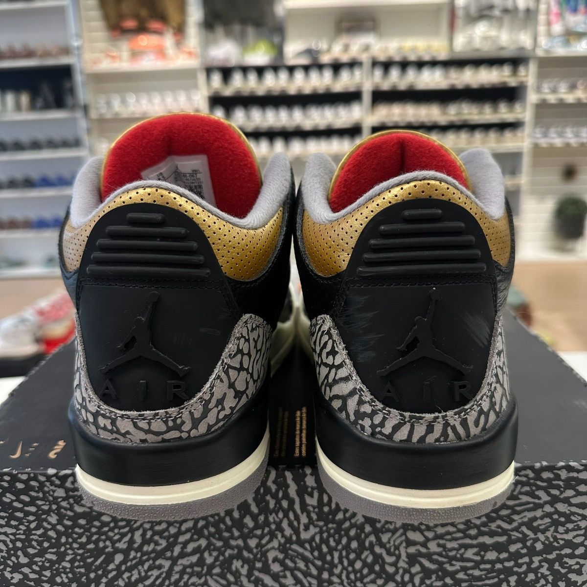 Jordan Brand Size 8.5W/7M - Jordan 3 Black Gold 2022 Size US 8.5 / IT 38.5 - 3 Thumbnail