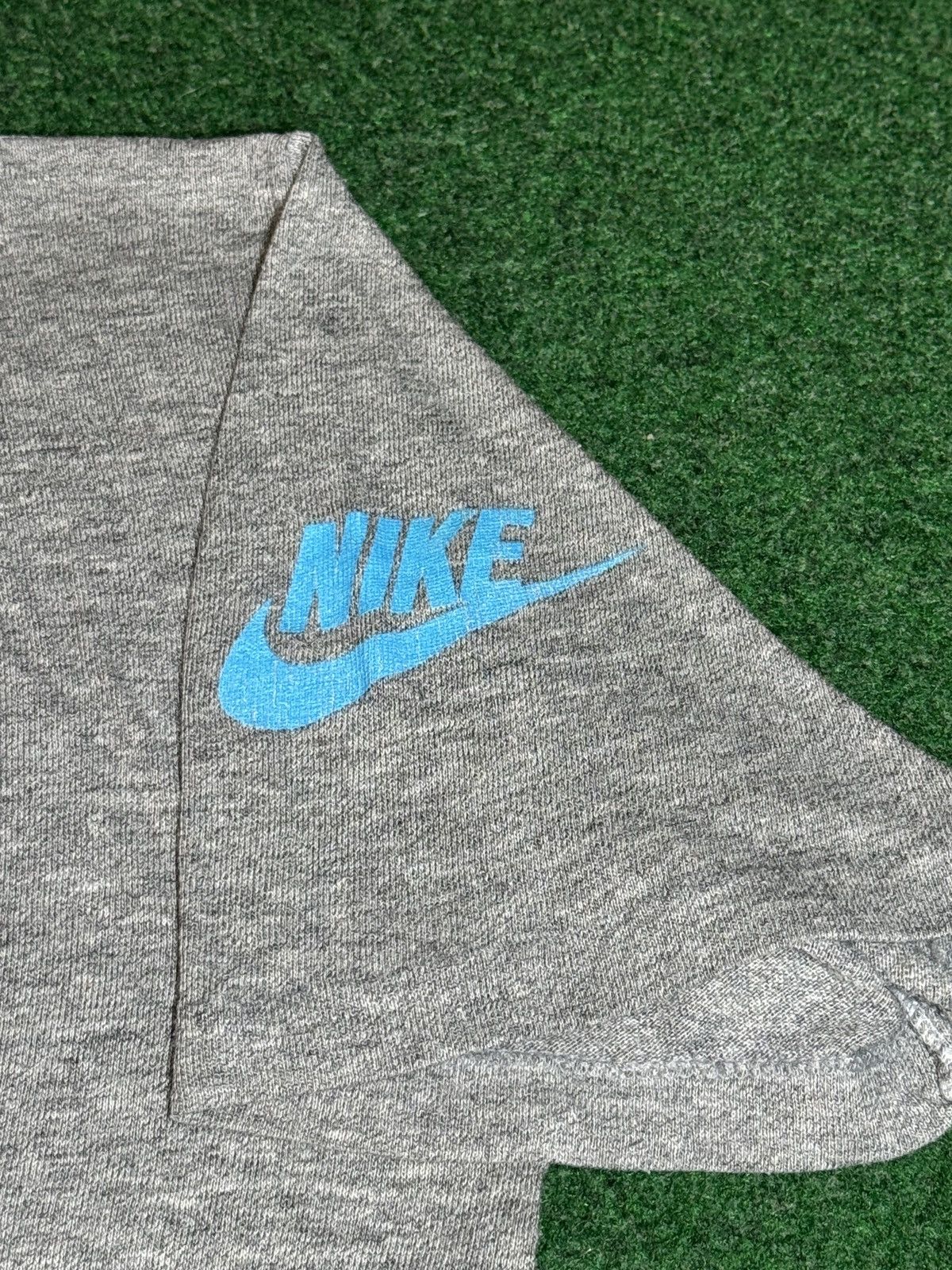 Nike × Vintage Vintage North Carolina Nike 70s THIN Collegiate T Shirt Size US L / EU 52-54 / 3 - 4 Thumbnail