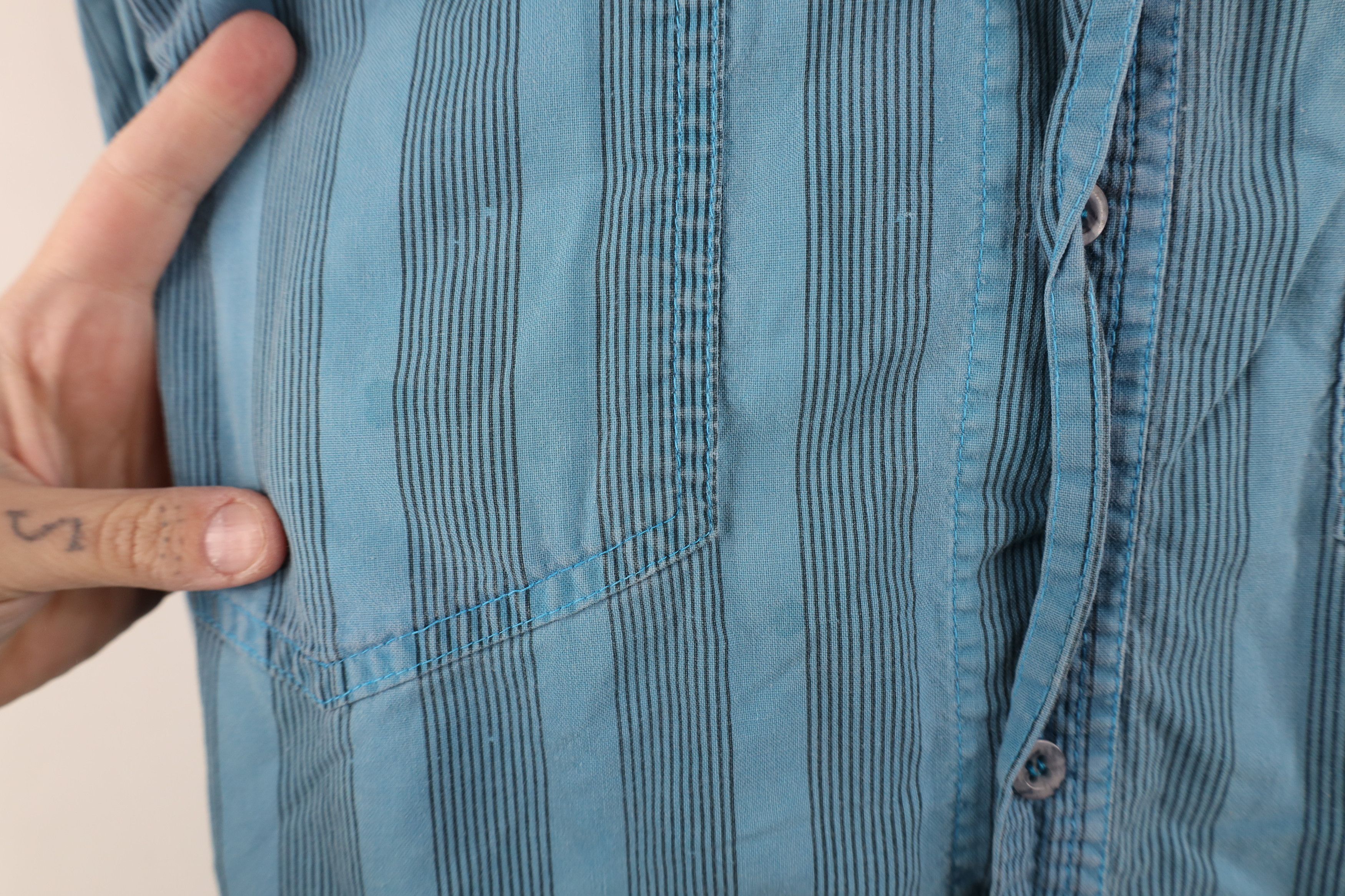 Vintage Vintage 90s Streetwear Baggy Striped Button Shirt Blue Size US M / EU 48-50 / 2 - 9 Thumbnail