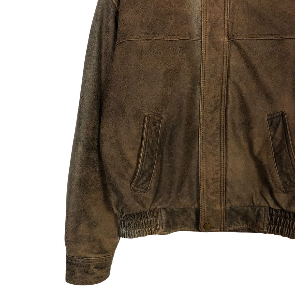 Japanese Brand 🔥VINTAGE GENUINE LEATHER JACKET SUNTORY COFFEE BOSS BIG LOGO Size US L / EU 52-54 / 3 - 6 Thumbnail