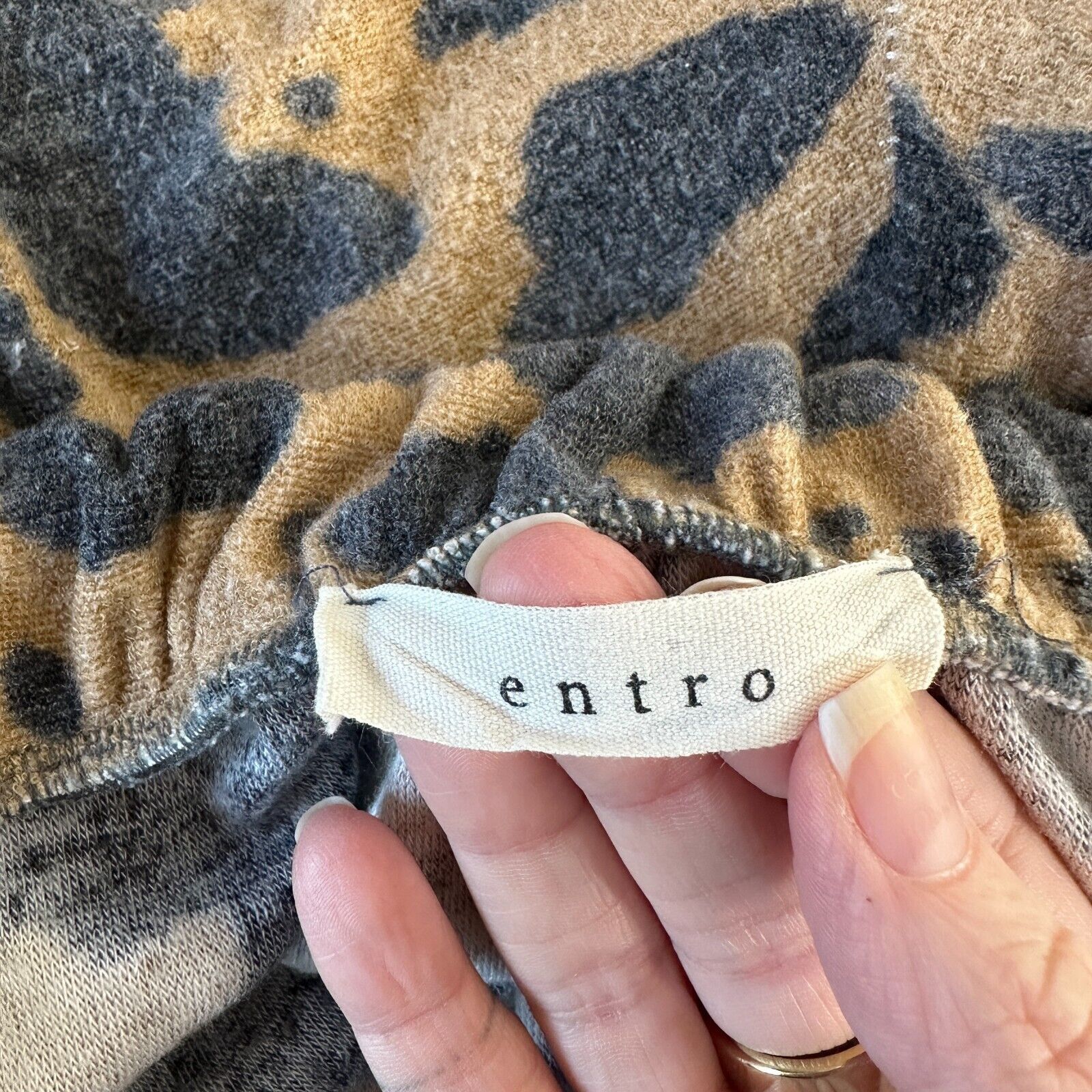 Other Entro Tan Black Cheetah Drawstring Jogger Pants Pockets L Size 34" / US 12 / IT 48 - 8 Thumbnail