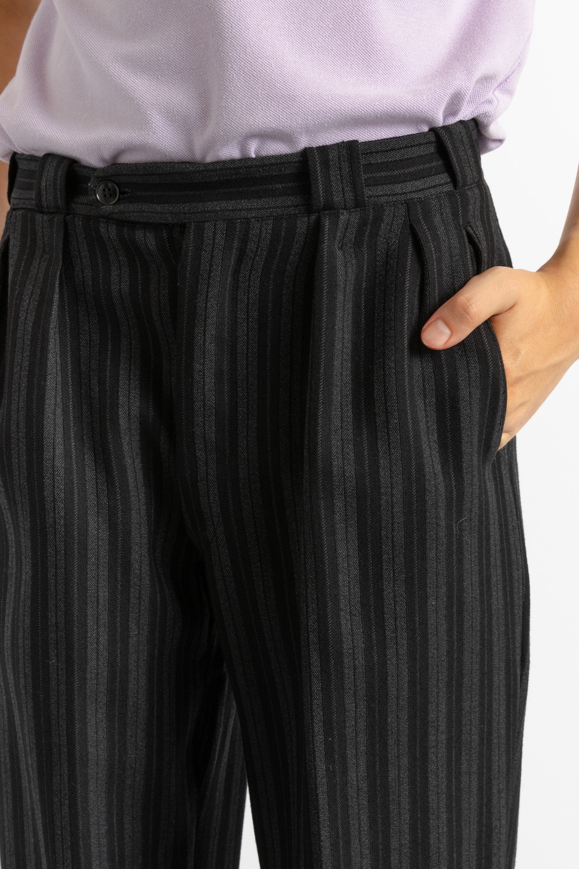 Vintage 1940s Men's Vintage European Wool Pants 48 sz 8725 Size US 32 / EU 48 - 7 Thumbnail