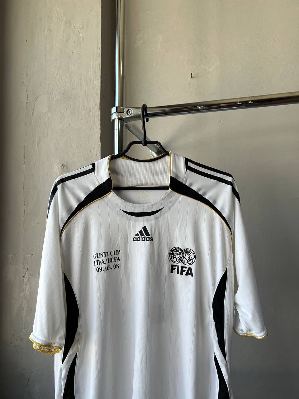 2008 RARE SPECIAL FIFA WORLD STARS #4 MATCH WORN JERSEY XL