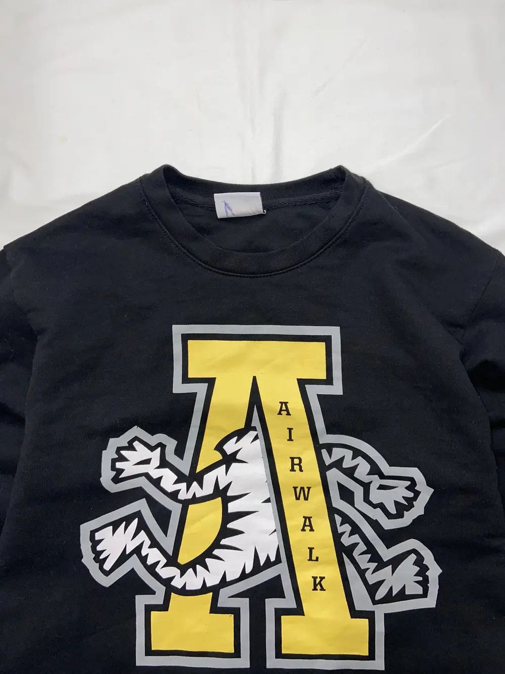 Airwalk VINTAGE AIRWALK Y2K SWEATSHIRT SKATE STREETWEAR AFFLICTION Size US S / EU 44-46 / 1 - 4 Thumbnail