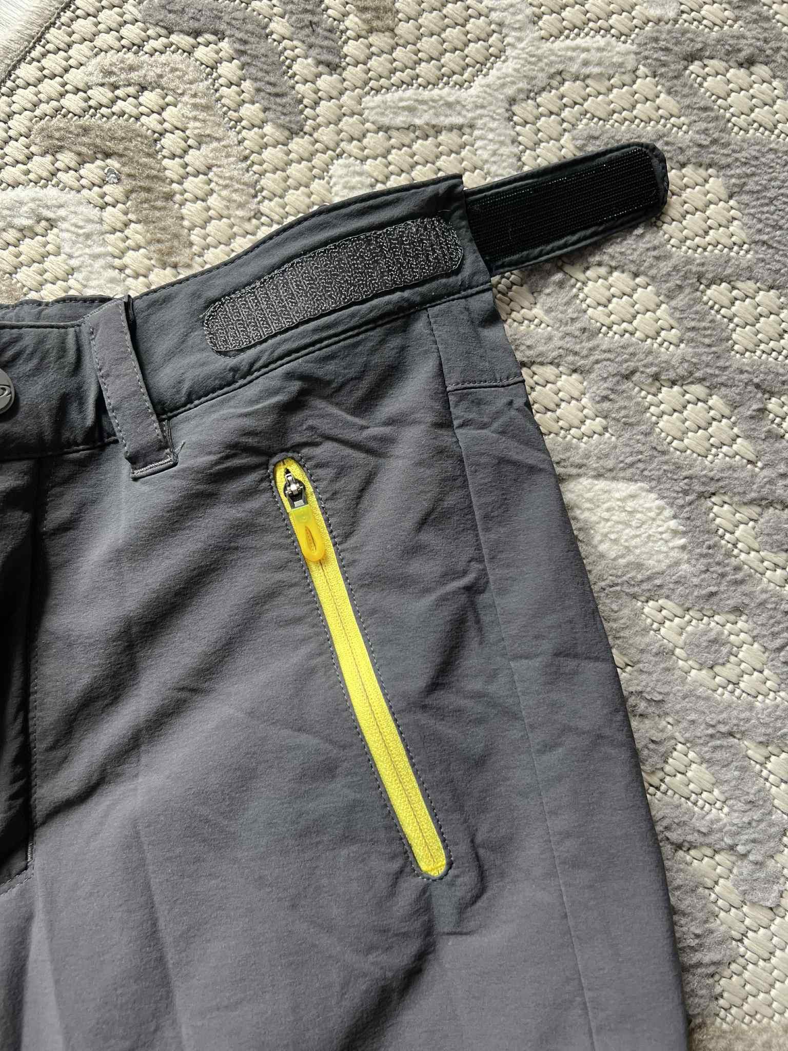 Salomon Salomon shorts 💥 🔥 Size 28" / US 6 / IT 42 - 9 Thumbnail