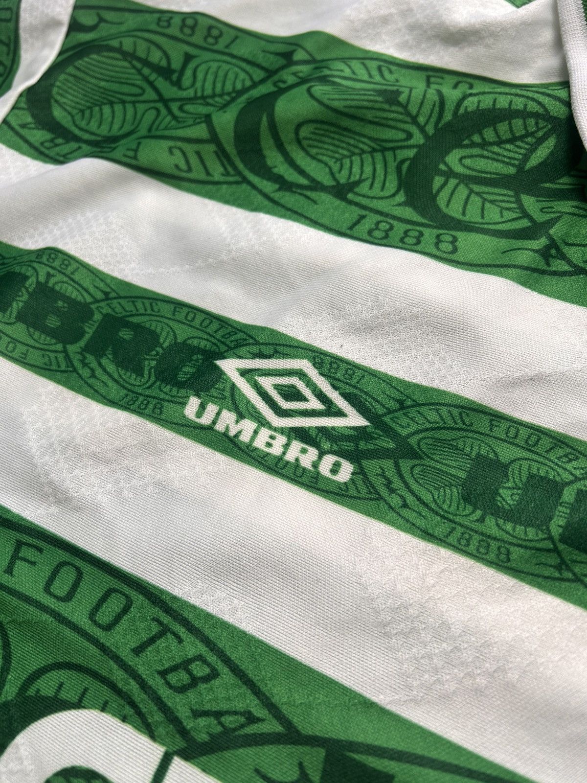 Umbro Celtic glasgow vintage 1996 football shirt Size US L / EU 52-54 / 3 - 3 Thumbnail