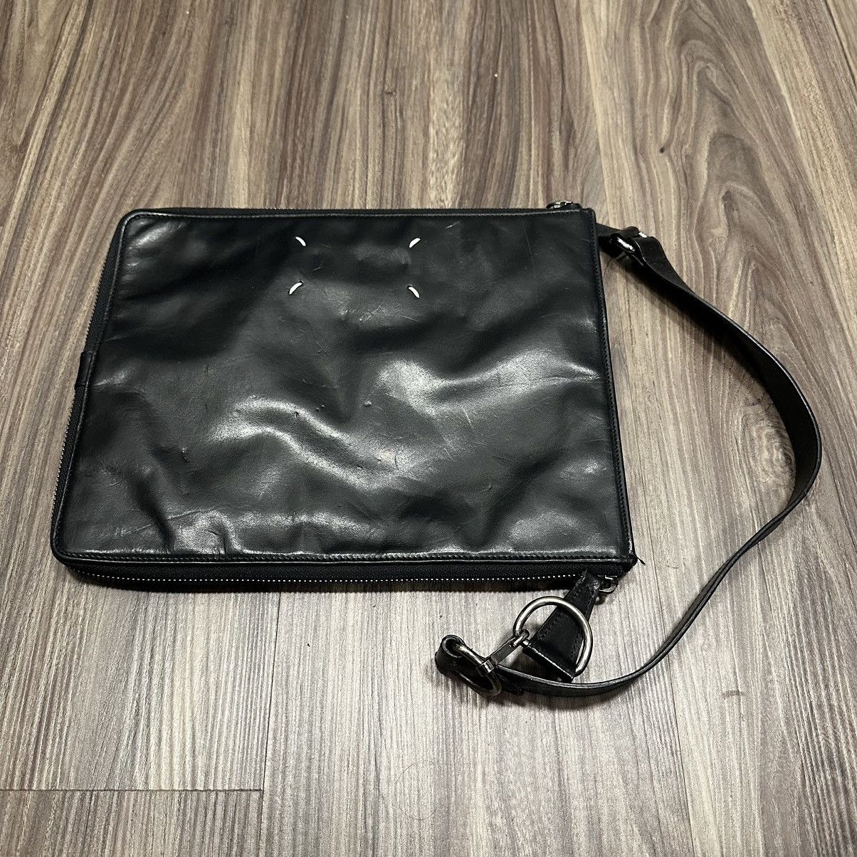 Maison Margiela Minimalism Distressed Maison Margiela Double Zip Leather Bag Size ONE SIZE - 1 Thumbnail