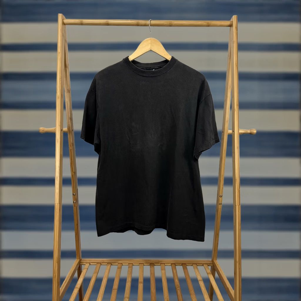 Vintage VINTAGE 90s Black Cotton T-Shirt L Workwear Single Stitch Mens Size US L / EU 52-54 / 3 - 1 Thumbnail