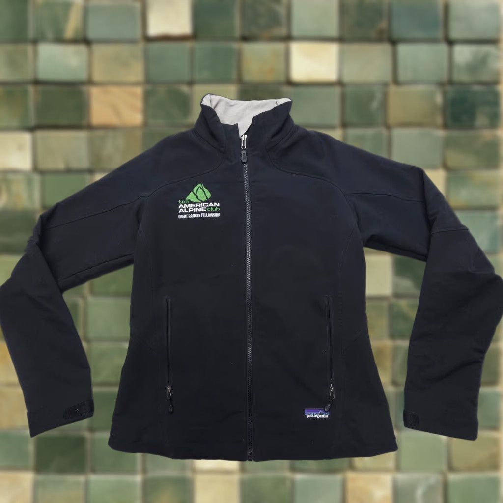 Patagonia Patagonia Guide Jacket Womens Small Black Softshell Lined Hiking Outdoor Jacket Size S / US 4 / IT 40 - 1 Thumbnail