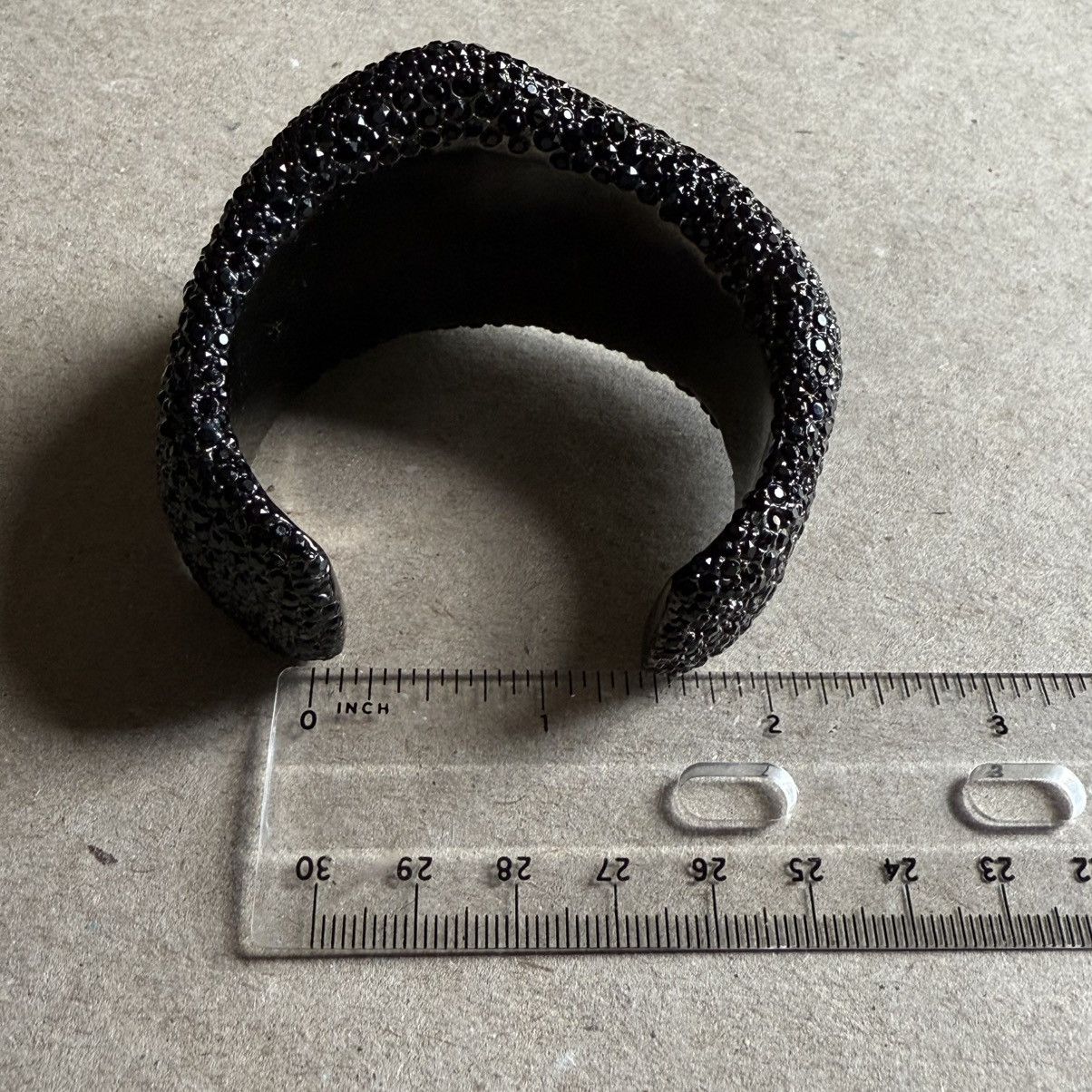 Alexander McQueen Alexander McQueen large pavé crystal cuff Size ONE SIZE - 8 Thumbnail