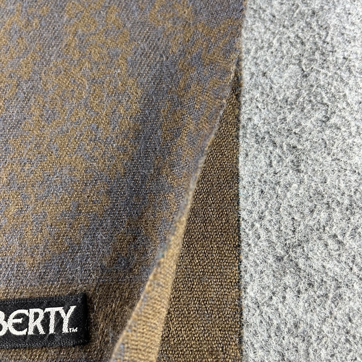 Liberty Liberty Scarf / Muffler / Neckwear T1430 Size ONE SIZE - 7 Thumbnail