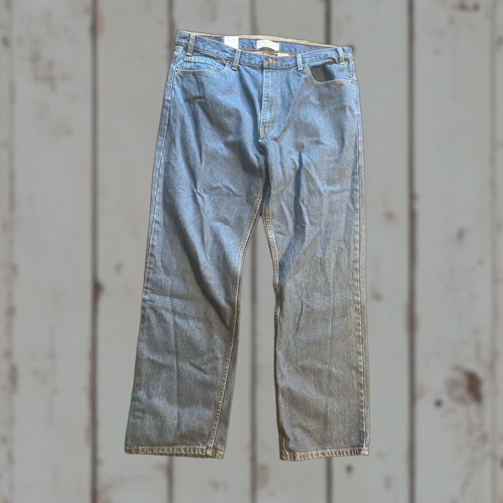 Levi's VINTAGE Levi's Jeans Signature Relaxed 34W x 32L Blue 100% Cotton Mens NWT NOS Size US 40 / EU 56 - 1 Thumbnail