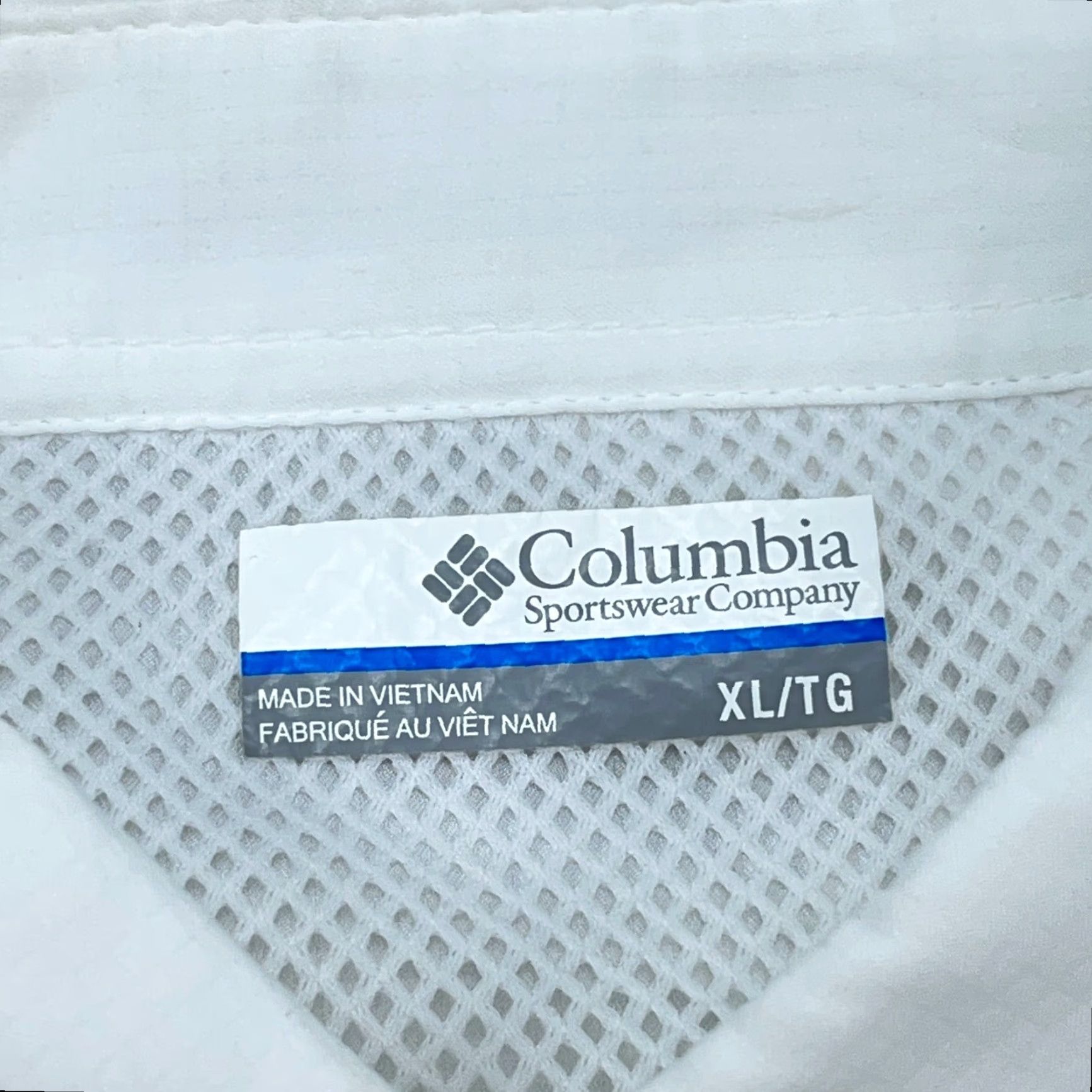 Vintage Columbia PFG Shirt Men XL White Button-Up Performance Fish Gear Vented Outdoor Seasonal UV Pockets Logo Omni-Shade Old-Season? Size US XL / EU 56 / 4 - 2 Thumbnail