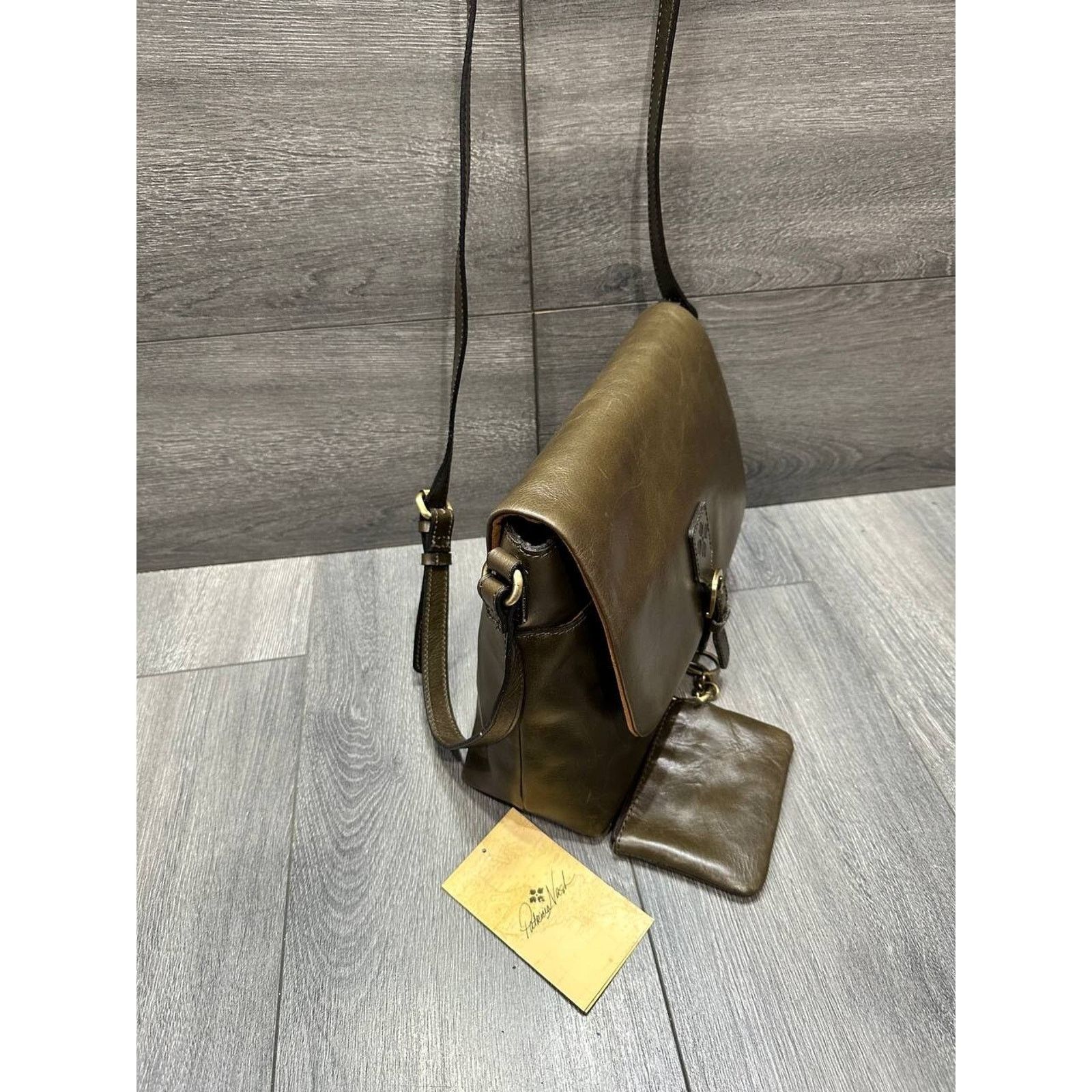 Patricia Nash Patricia Nash Mili Leather Crossbody Pouch Olive bag A660568 Size ONE SIZE - 10 Thumbnail