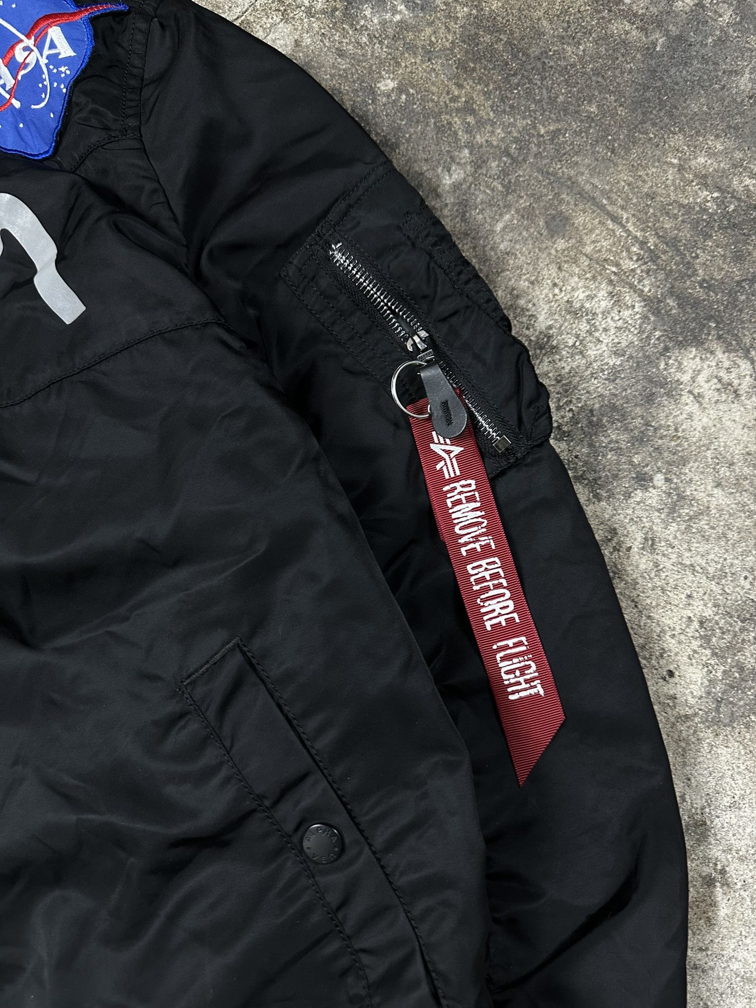 Alpha Industries Alpha Industries x NASA Nylon Bomber Jacket Size US M / EU 48-50 / 2 - 3 Thumbnail