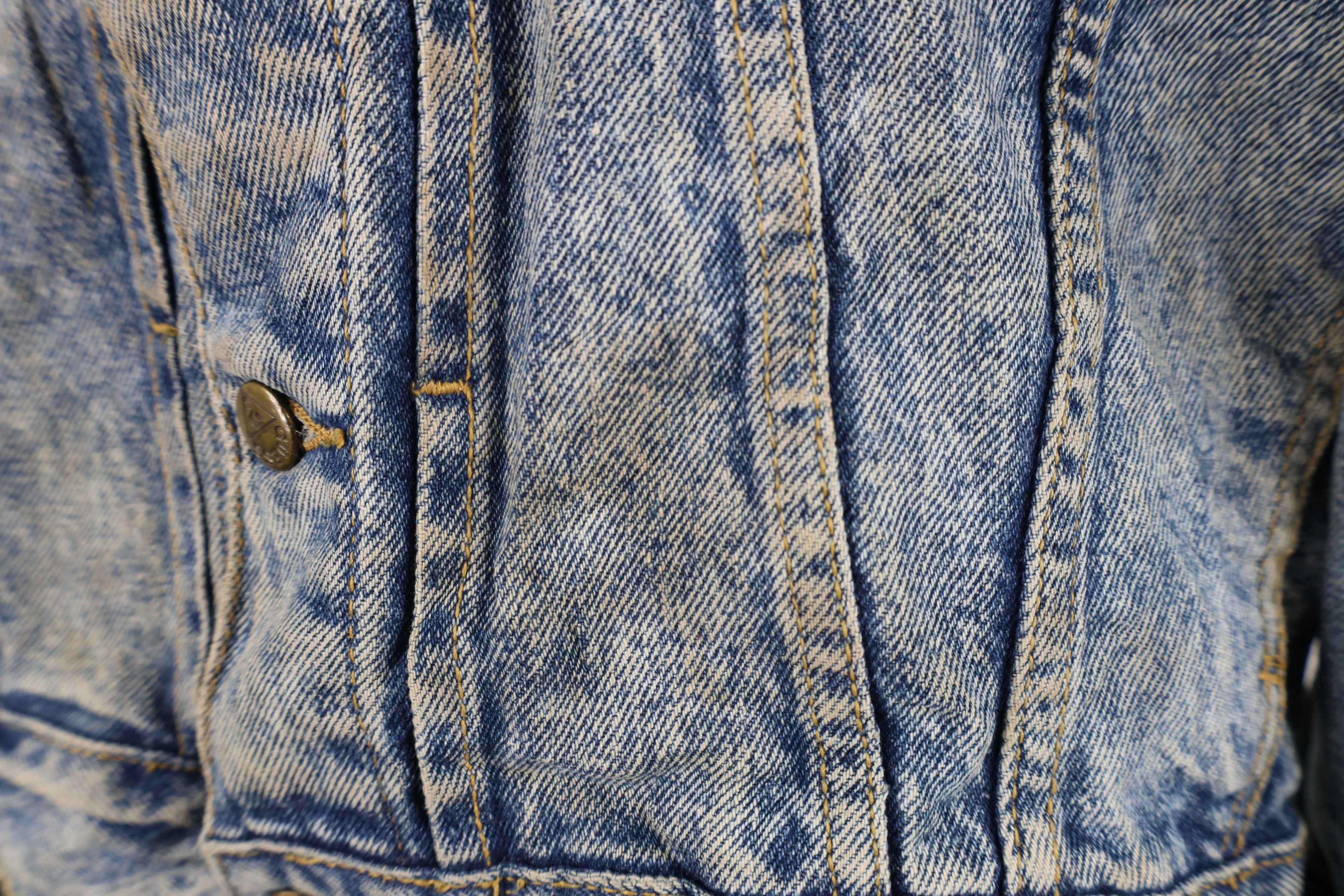 Guess Vintage 90s Guess Acid Wash Denim Trucker Jacket Blue USA Size US M / EU 48-50 / 2 - 5 Thumbnail