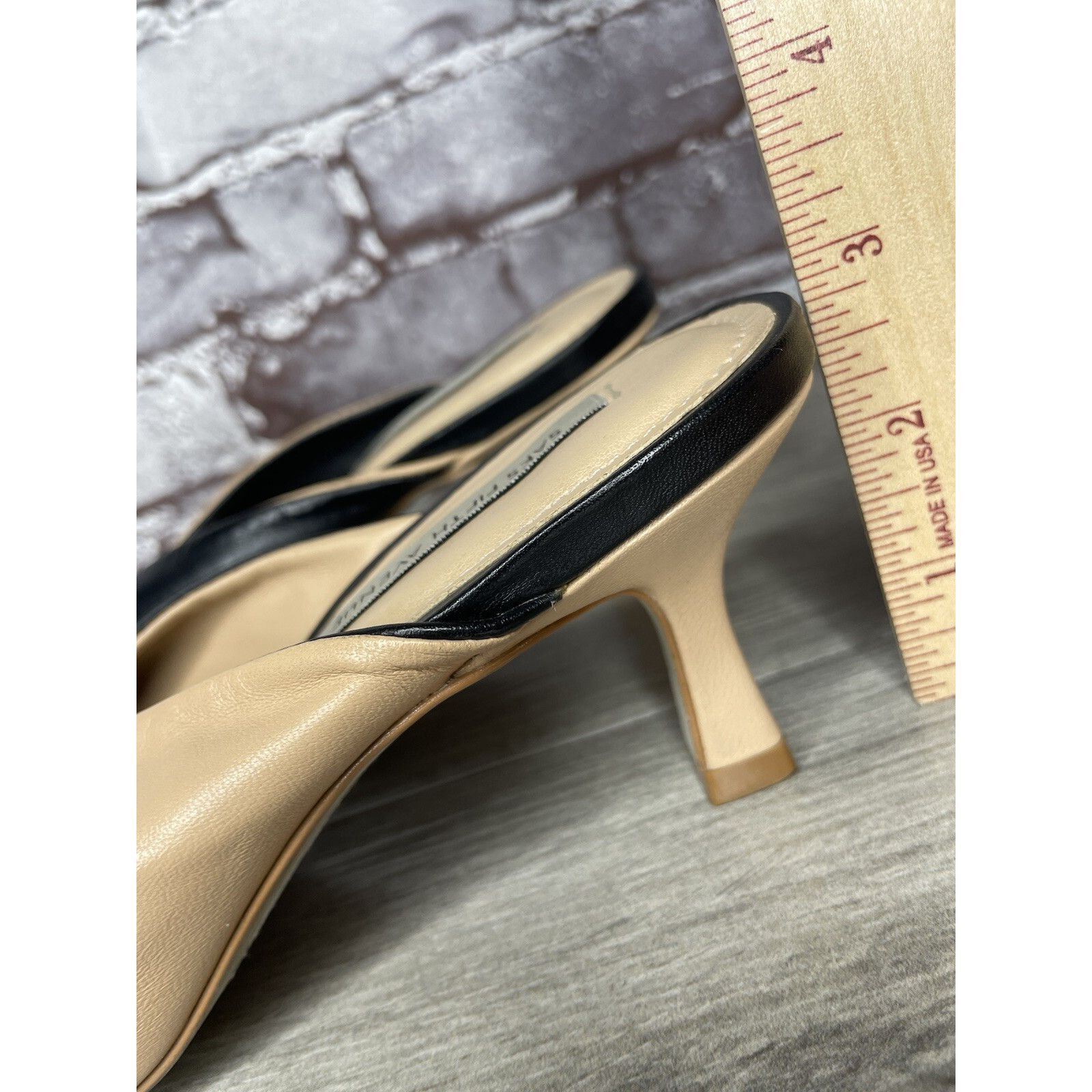 Saks Fifth Avenue Saks Fifth Avenue Tan Black Leather Bow Mule Heels Shoes Wom Size US 7.5 / IT 37.5 - 8 Thumbnail
