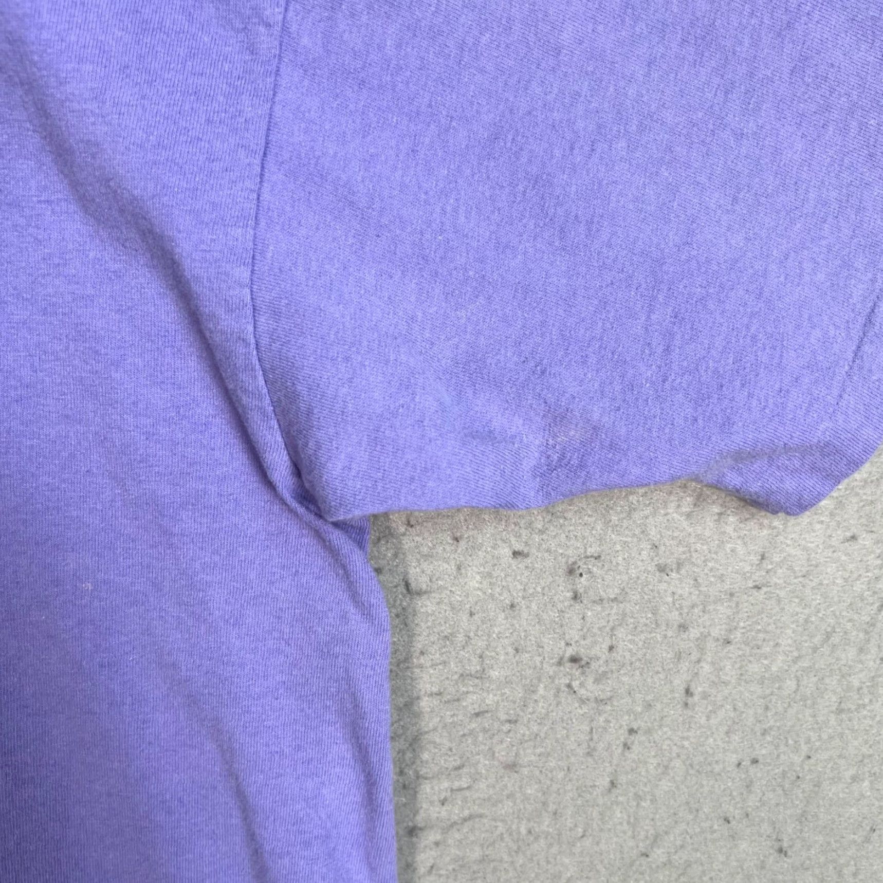 Anvil VINTAGE Anvil T-Shirt Women Purple 100% Cotton L Adult Womens Large Vintage Shirt 90s Concert Arizona Sun Purple T-Shirt Womens L Size L / US 10 / IT 46 - 7 Thumbnail