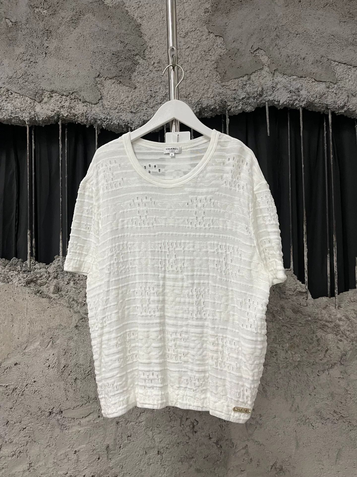 Chanel Chanel White Cutout Logo Short Sleeve Size US M / EU 48-50 / 2 - 1 Thumbnail