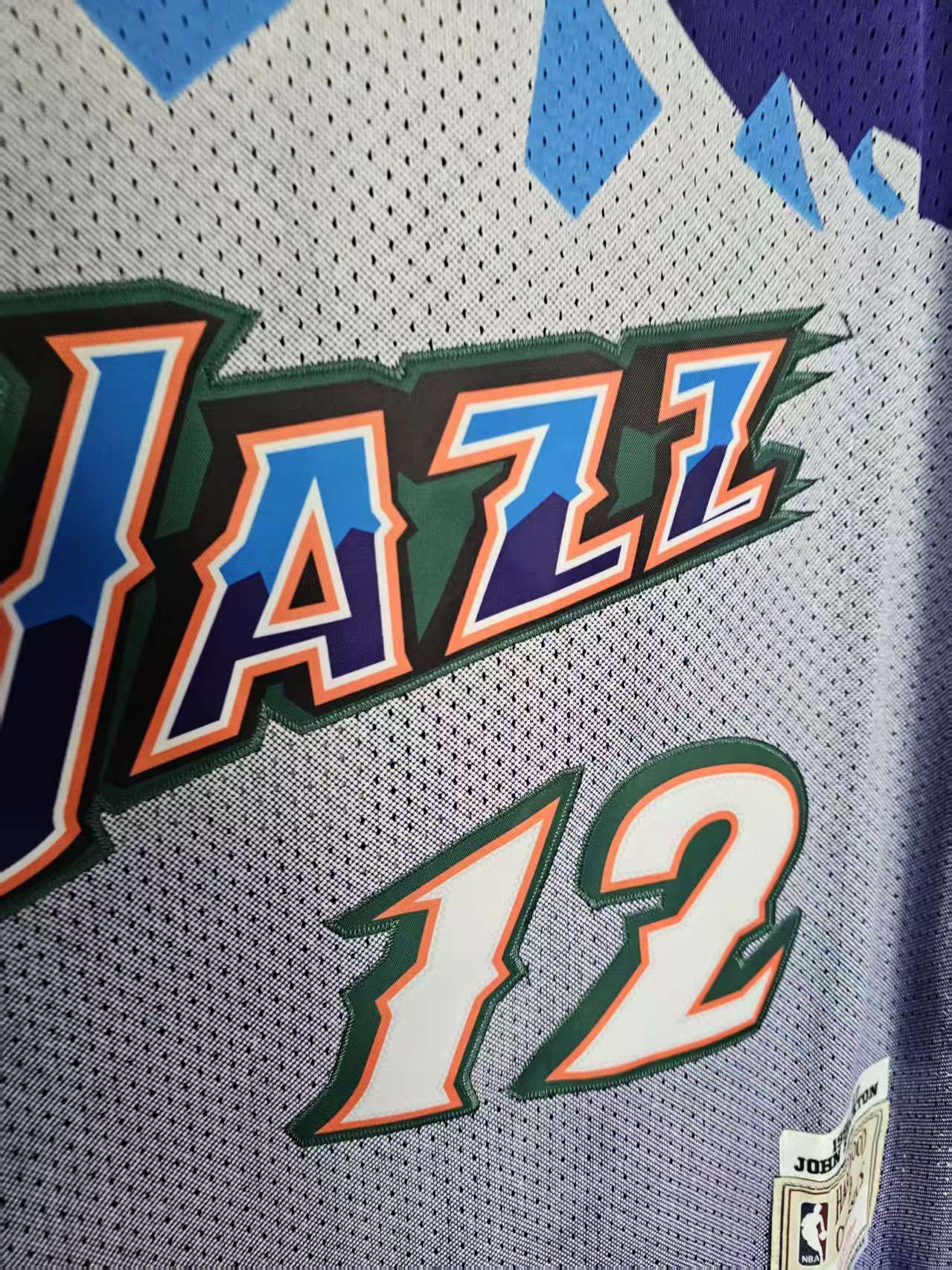 NBA Jazz #12 John Stockton Jersey XL Size US XL / EU 56 / 4 - 3 Thumbnail