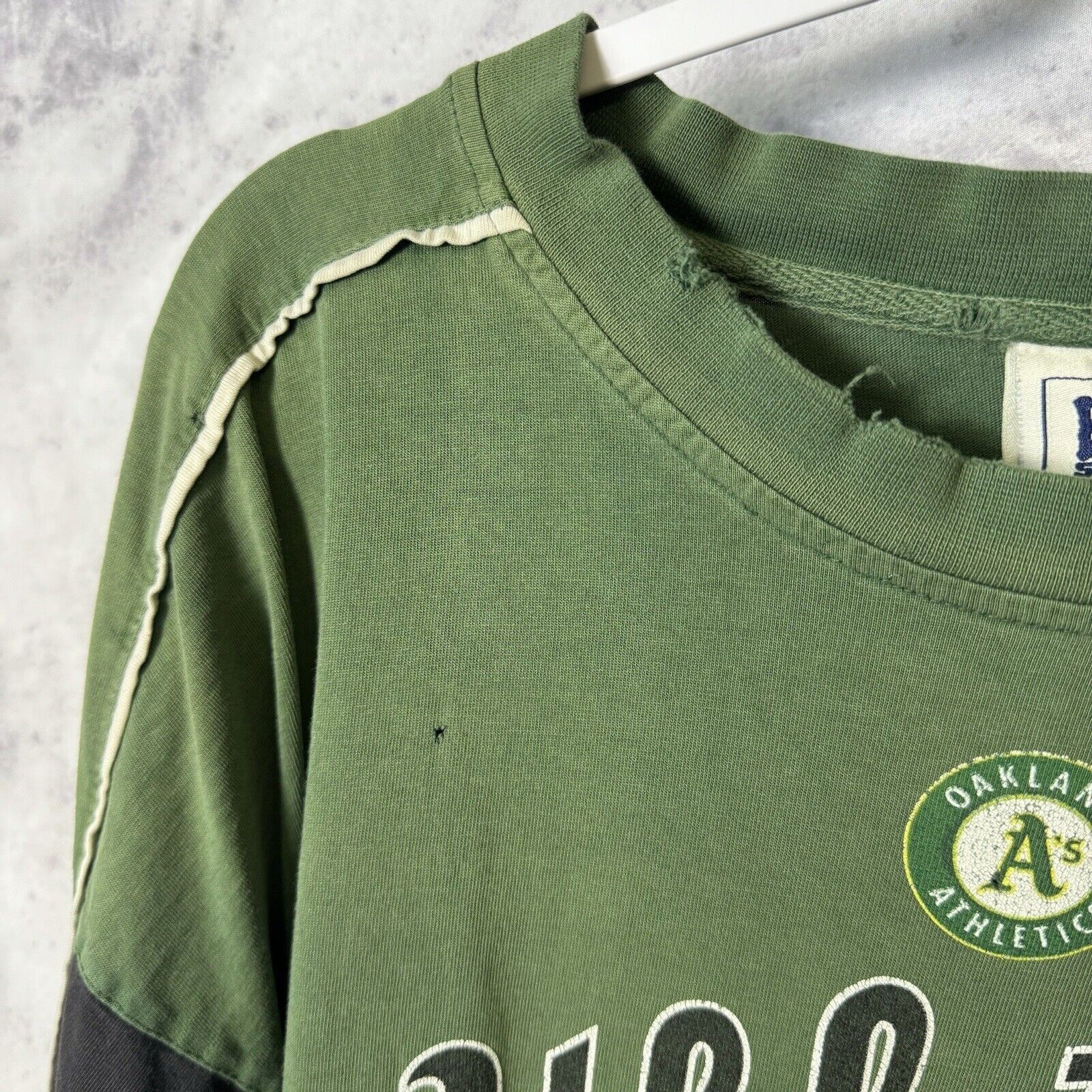 Vintage Vintage Oakland Athletics T Shirt Mens 2XL Green Lee MLB Lon Size US XXL / EU 58 / 5 - 5 Thumbnail