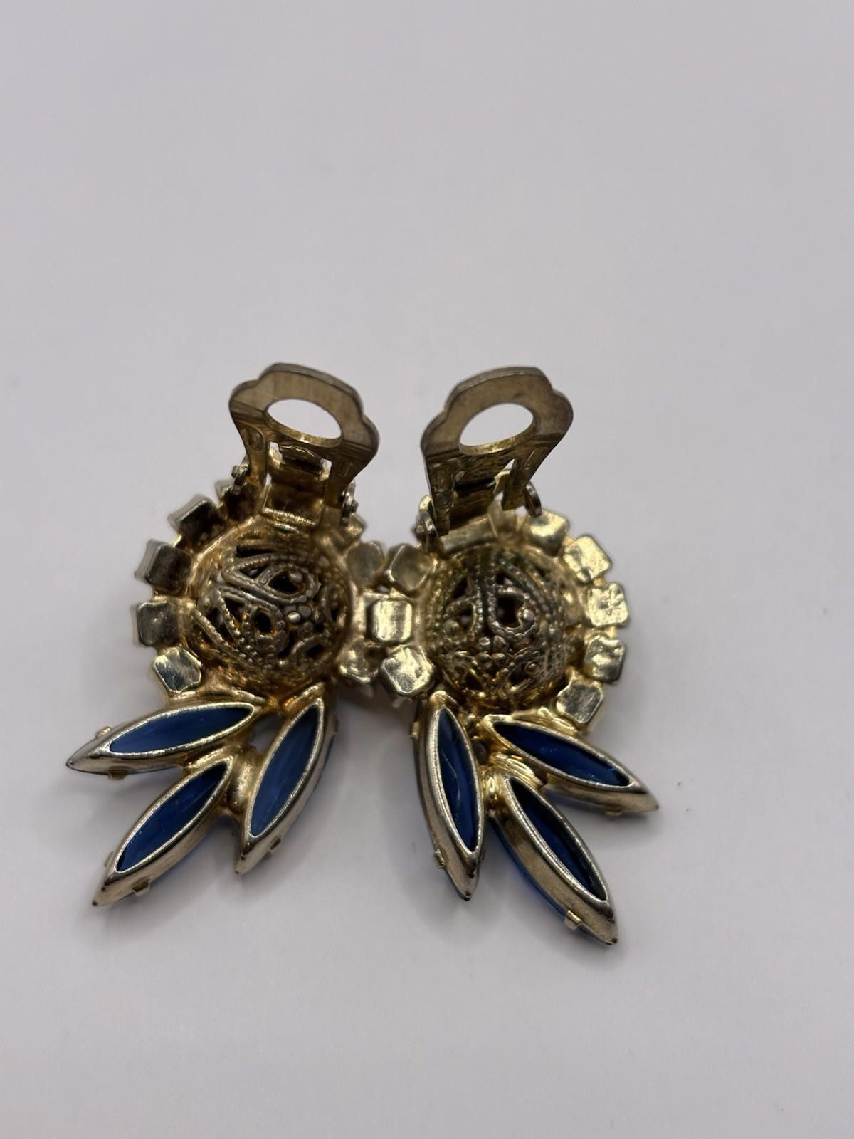 The Unbranded Brand Vintage Aurora Borealis Blue Filigree Gold Earrings Size ONE SIZE - 2 Thumbnail