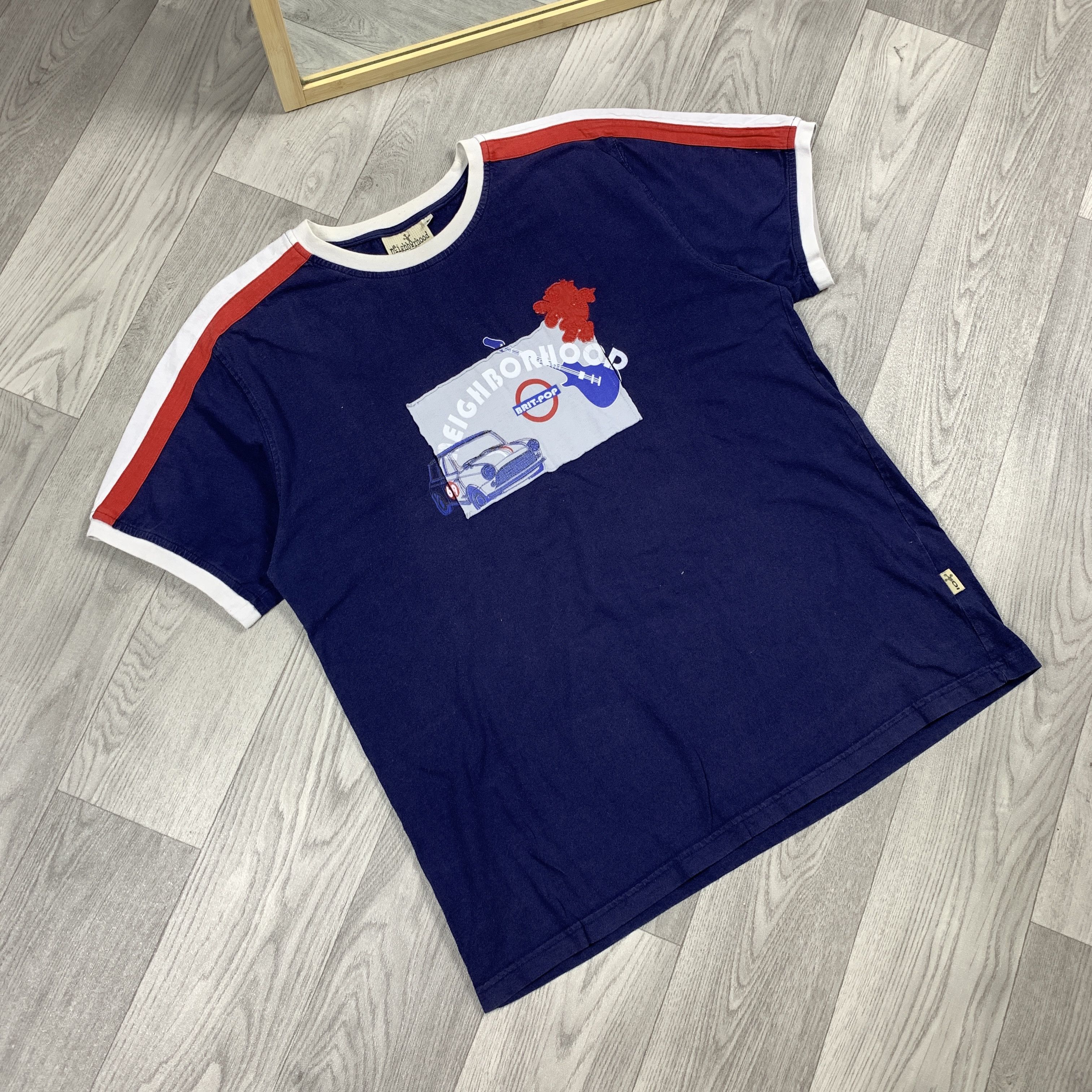 Vintage Vintage Neighborhood NYC 90s Graphic Brit-Pop Tee Shirt Size US XL / EU 56 / 4 - 6 Thumbnail