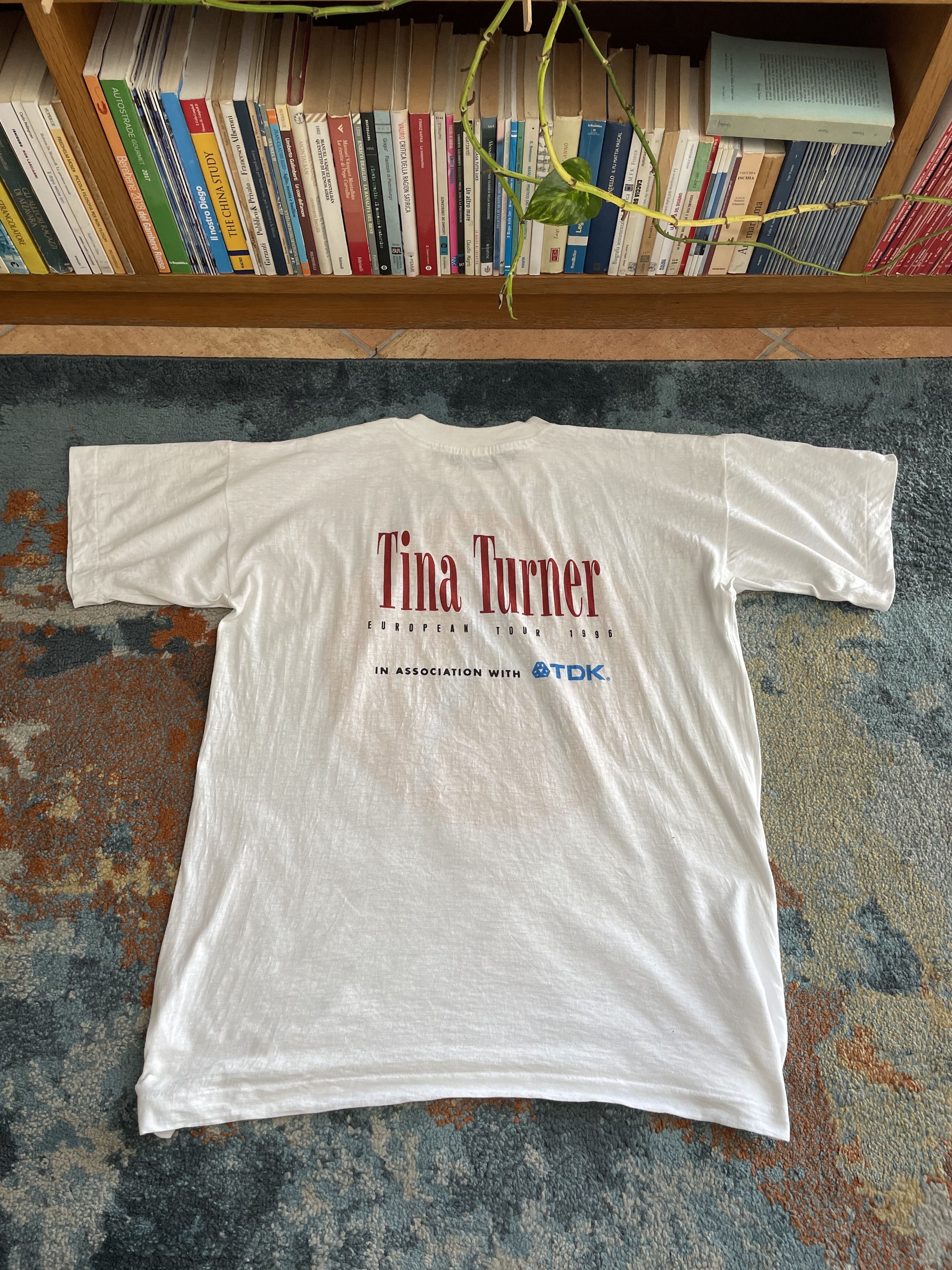Band Tees Tina Turner 1996 Tour T Shirt Size US XL / EU 56 / 4 - 4 Thumbnail