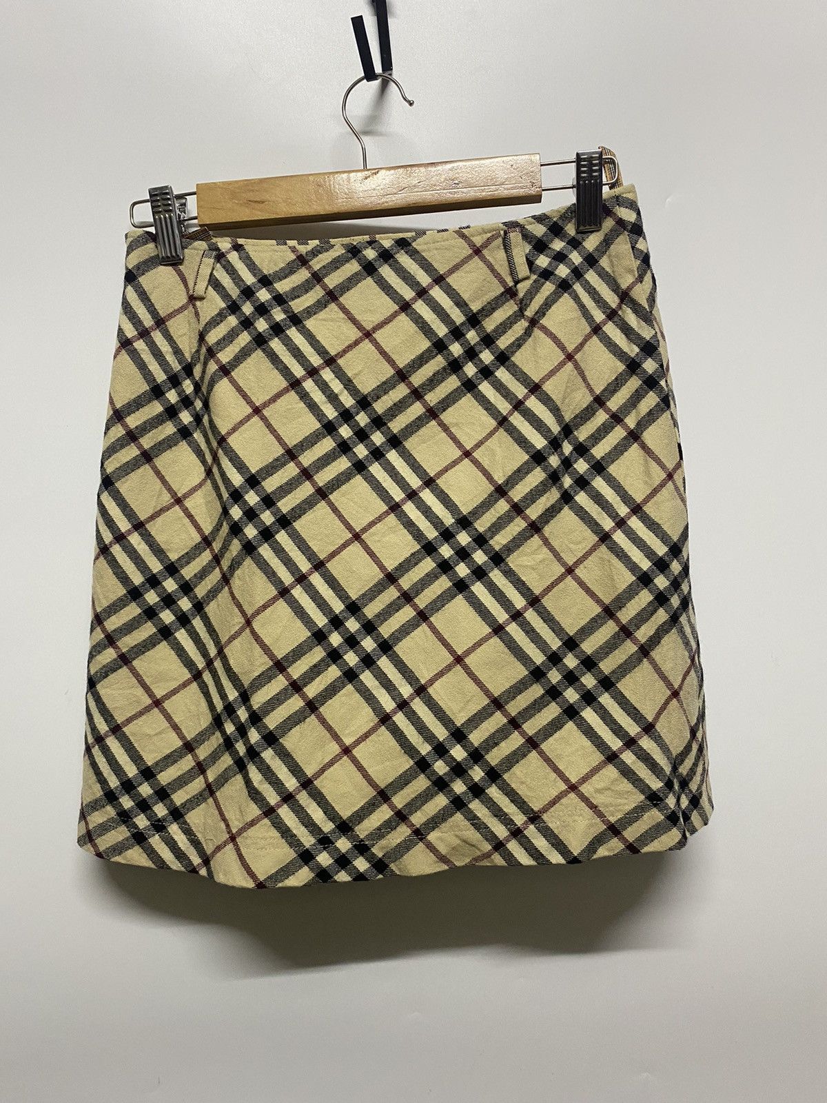 Burberry × Vintage BURBERRY London Mini Skirt Plaid Nova Check Size 26" / US 2 / IT 38 - 1 Thumbnail