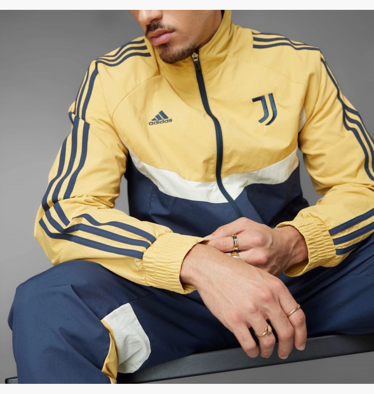 Adidas ADIDAS JUVENTUS TRACK TOP BLUE/YELLOW IT3857 SIZE L Size US L / EU 52-54 / 3 - 1 Thumbnail