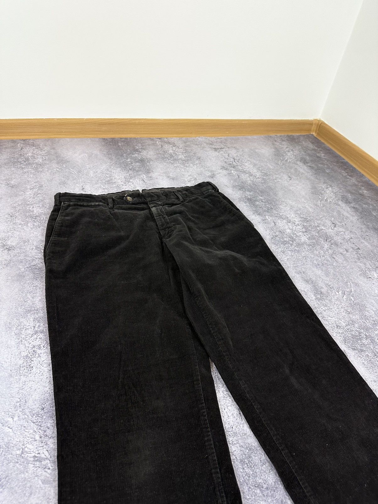 Burberry Vintage Burberry Black Corduroy Luxury Velvet Designer Pants Size US 34 / EU 50 - 15 Thumbnail